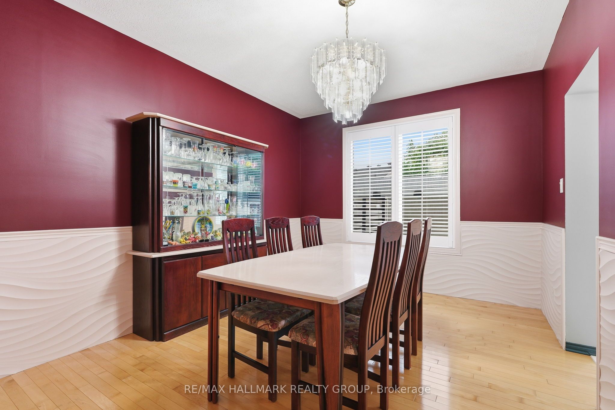 563 Evangeline Street Property Photo 12