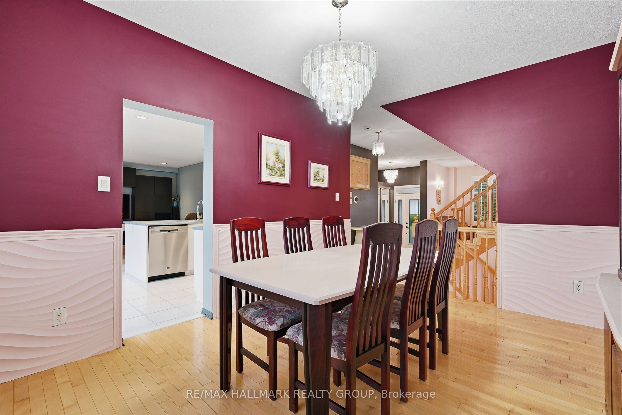 563 Evangeline Street Property Photo 13