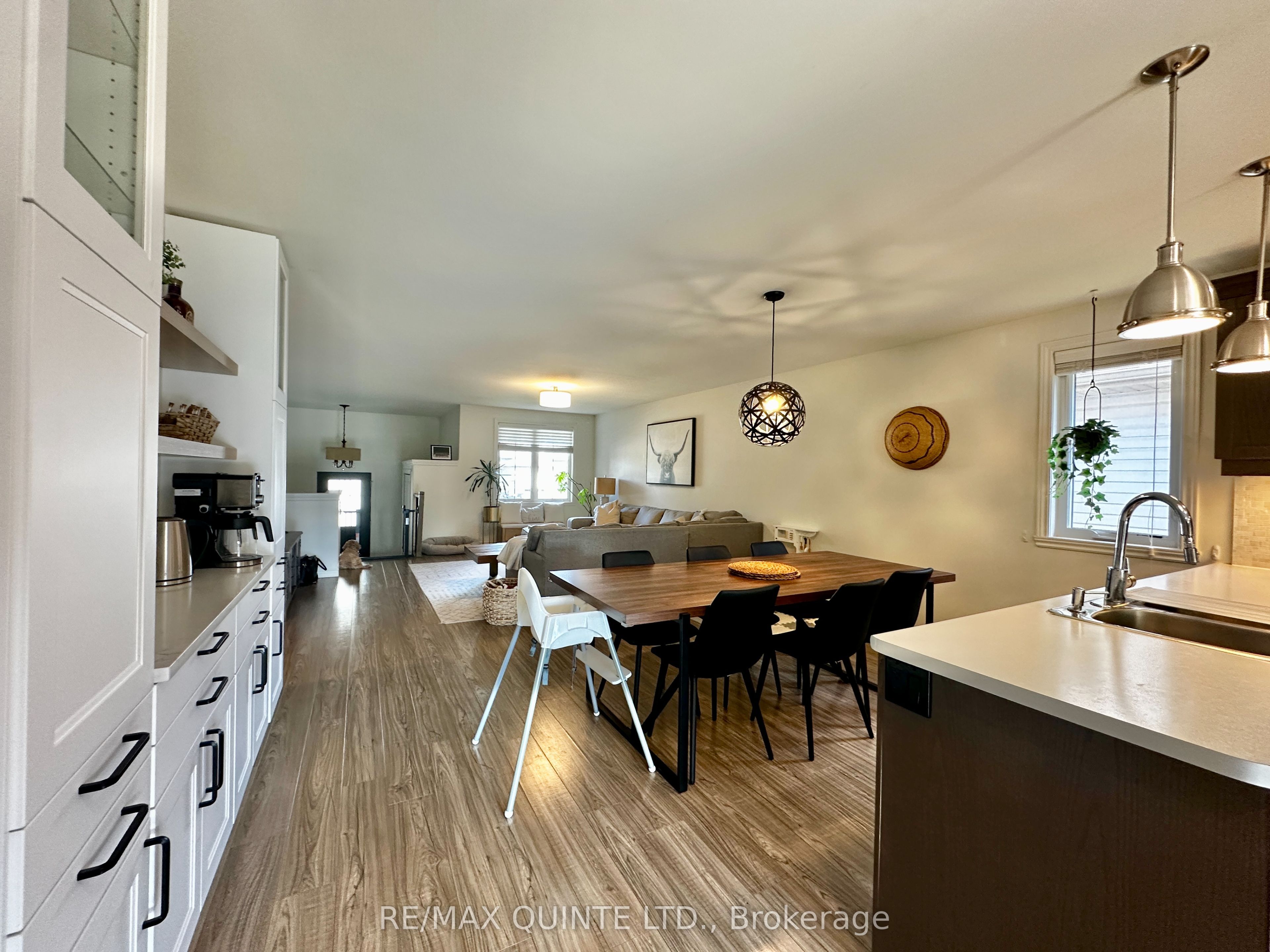 138 Greenhill Lane Property Photo 3