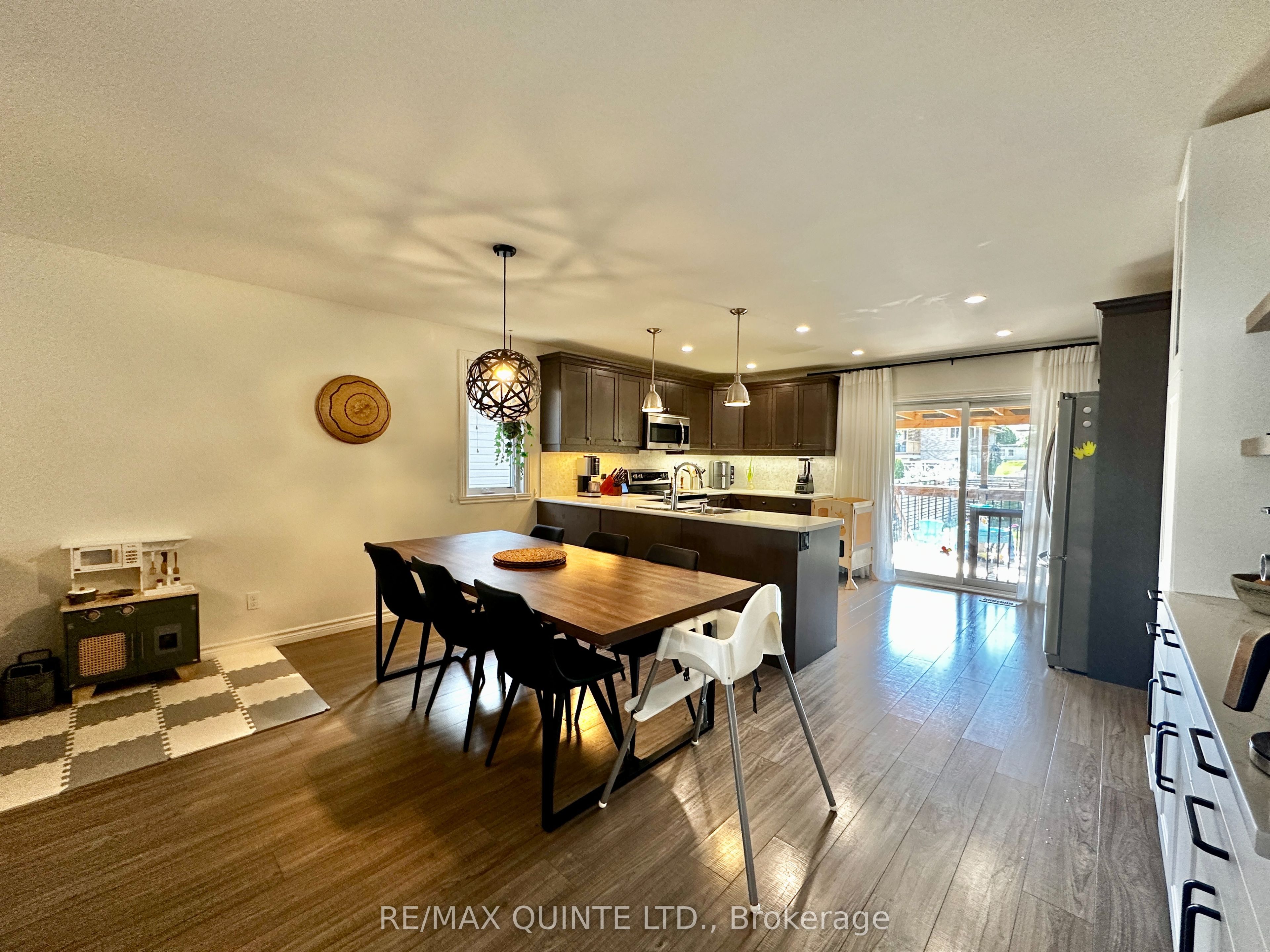 138 Greenhill Lane Property Photo 7