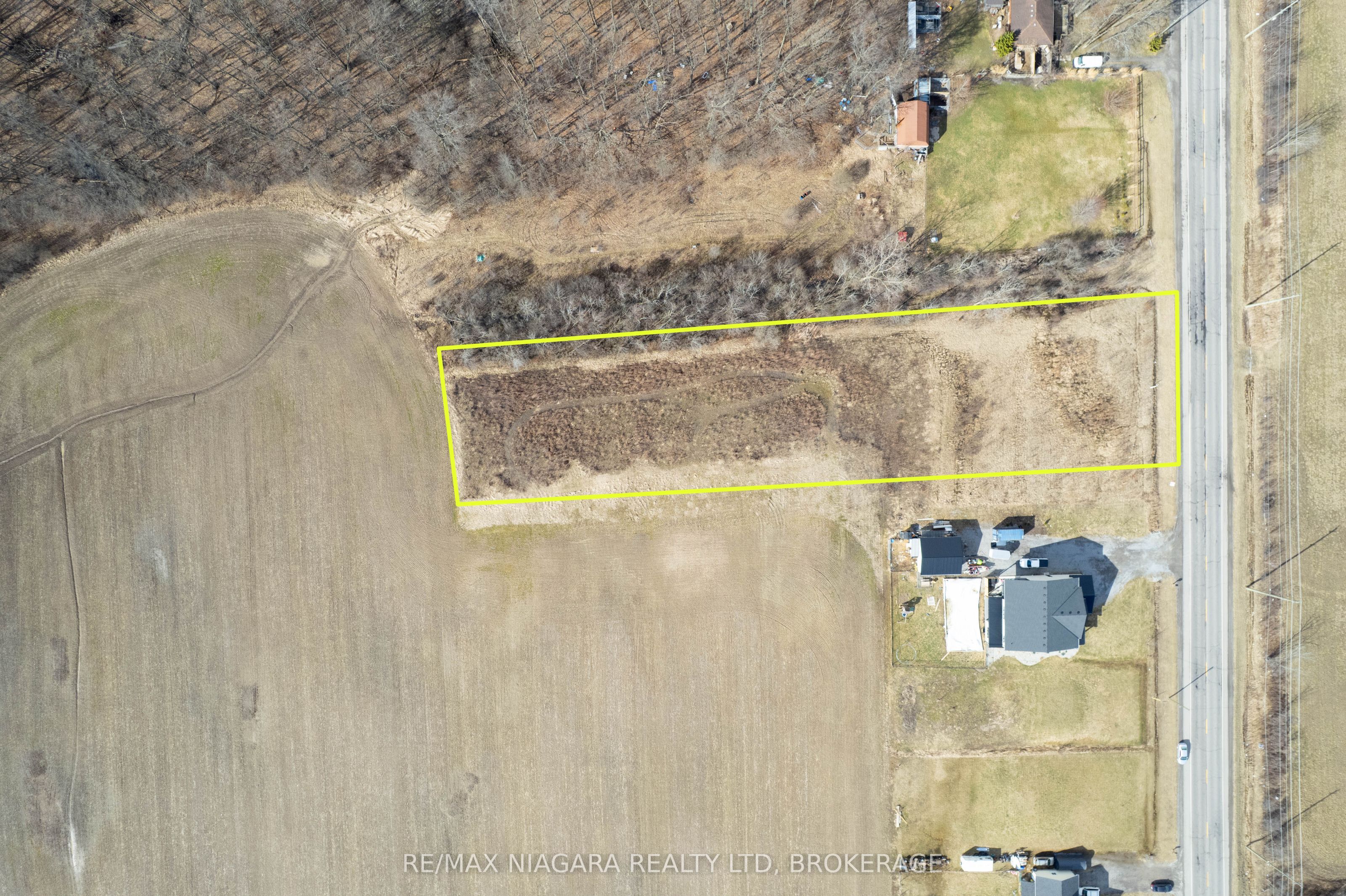 1577 Stevensville Road Property Photo 6