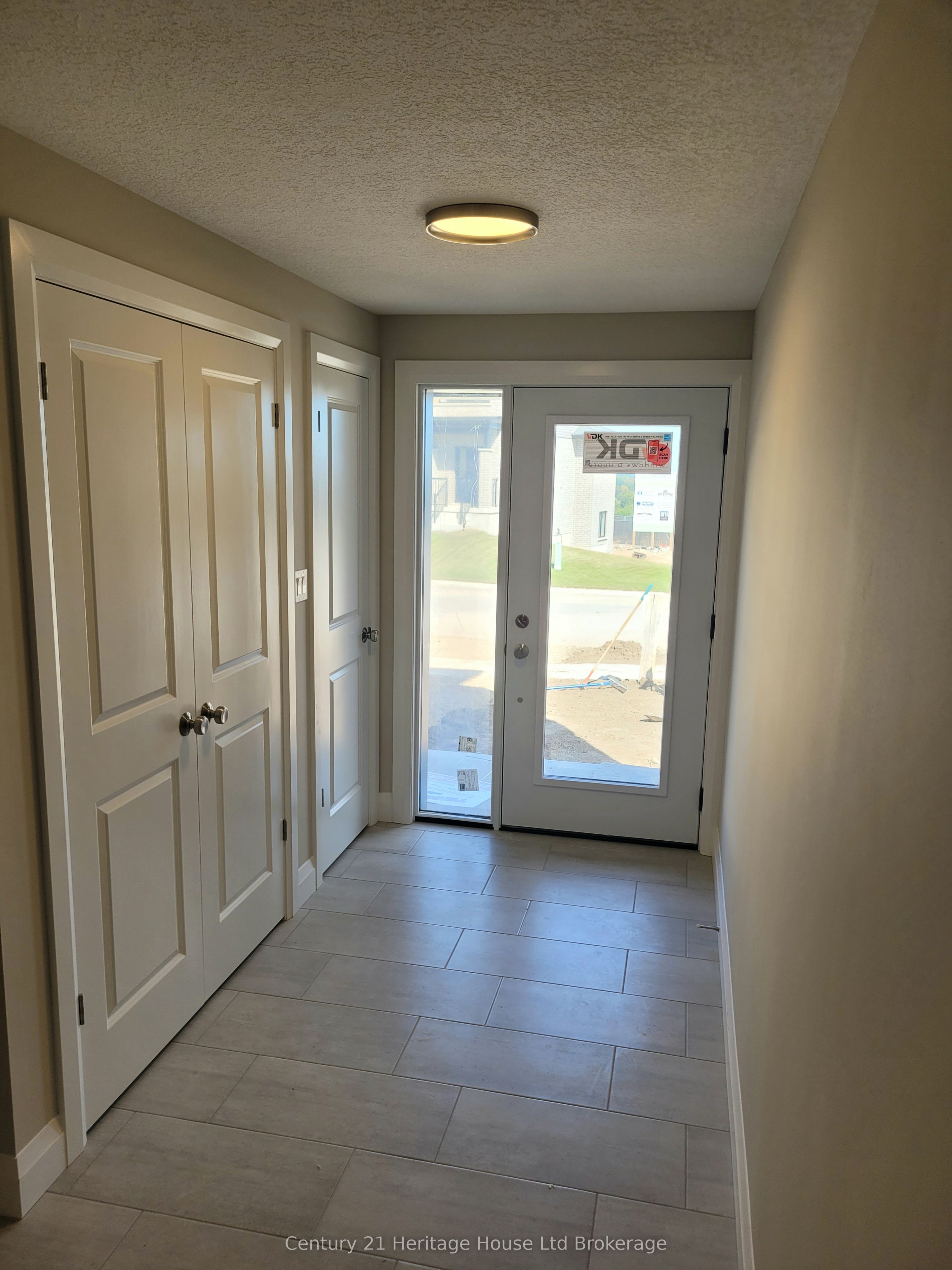 310 Kading Crescent Property Photo 4