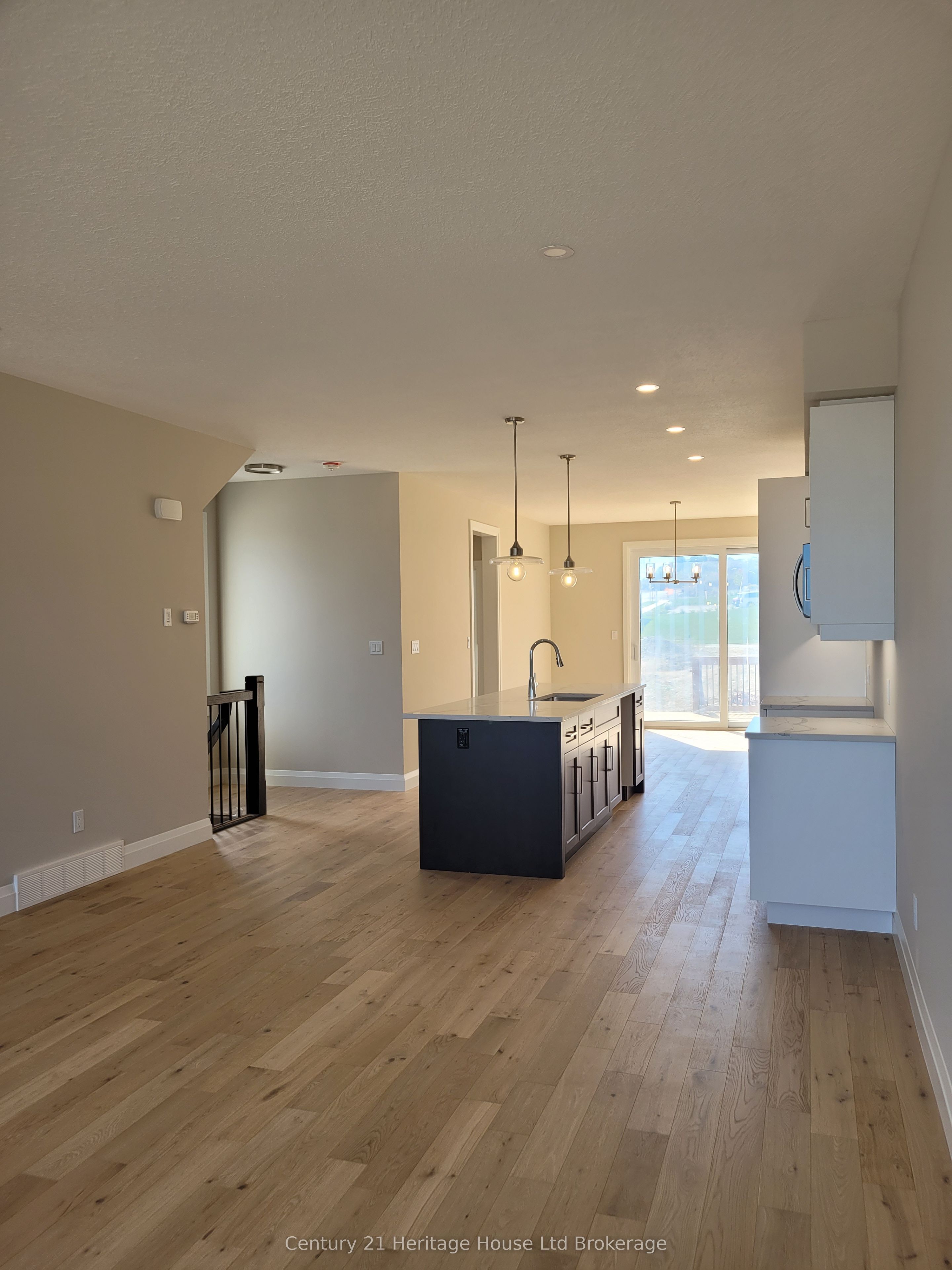310 Kading Crescent Property Photo 7