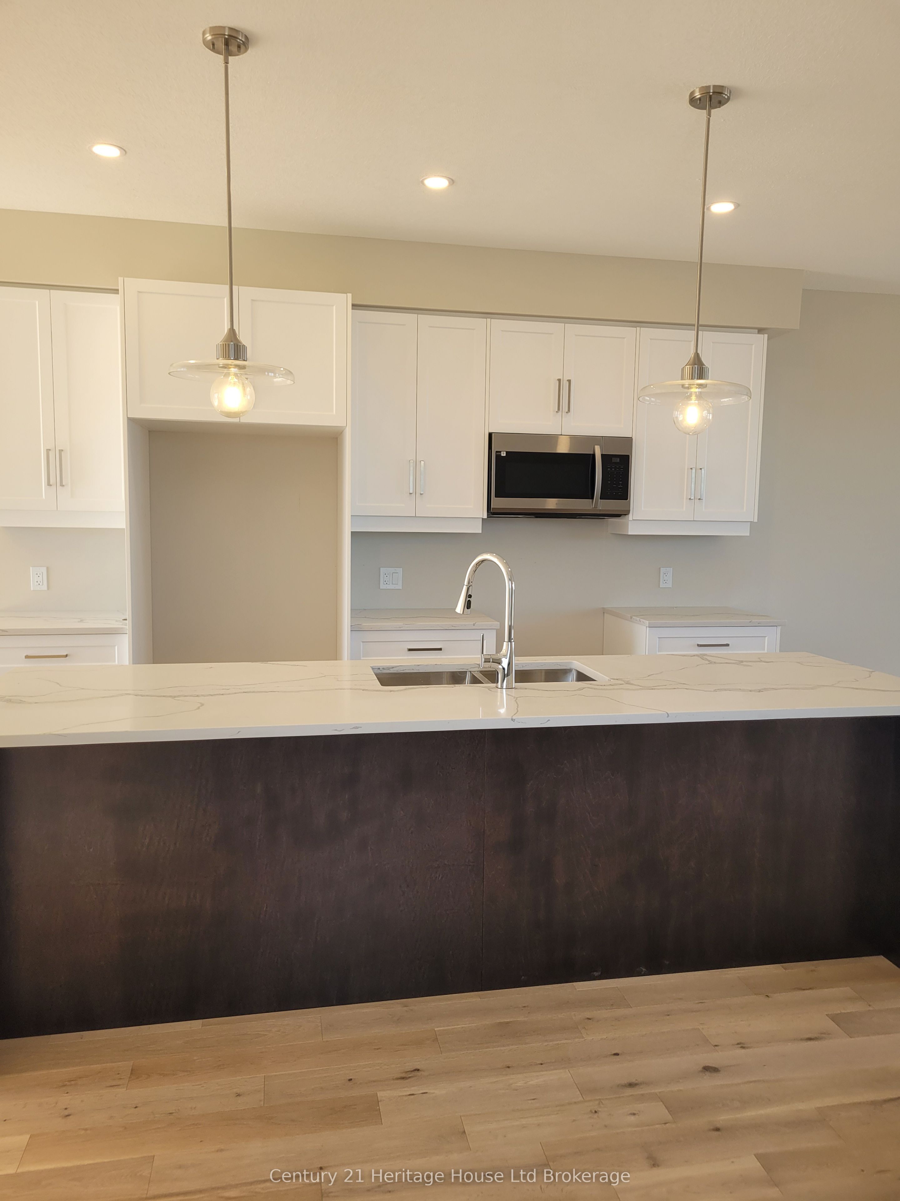 310 Kading Crescent Property Photo 9
