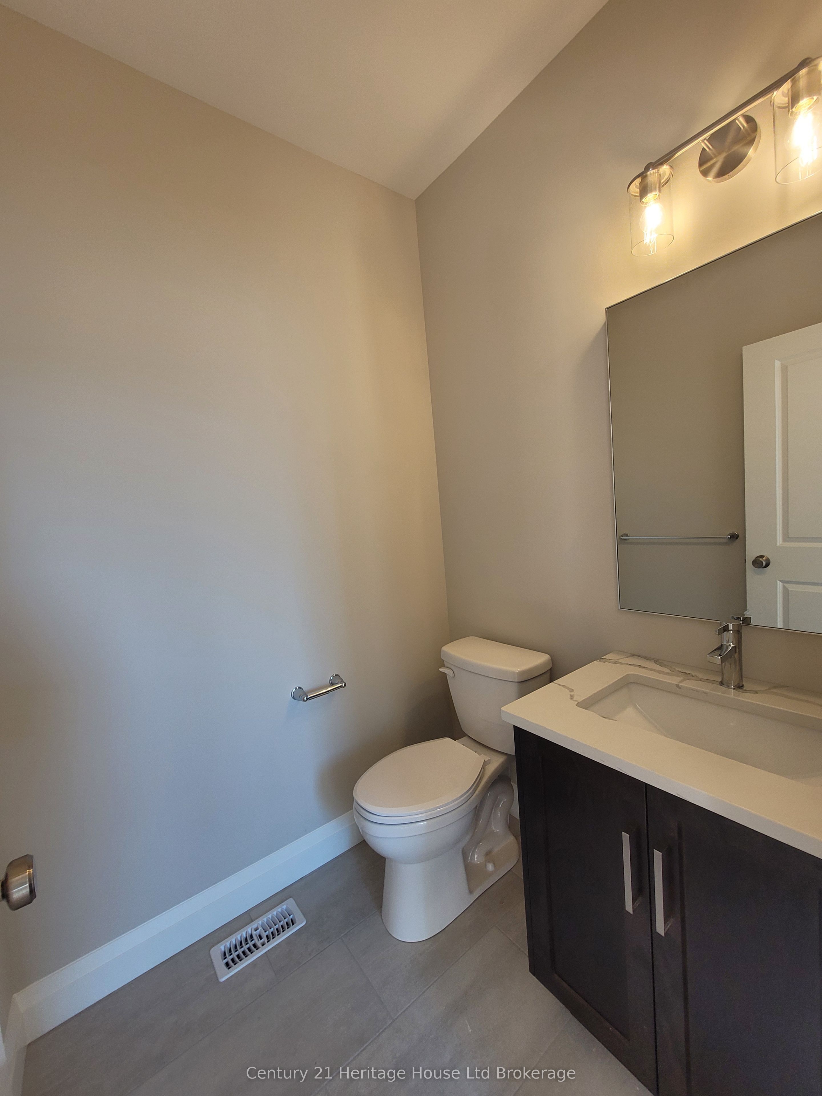 310 Kading Crescent Property Photo 13