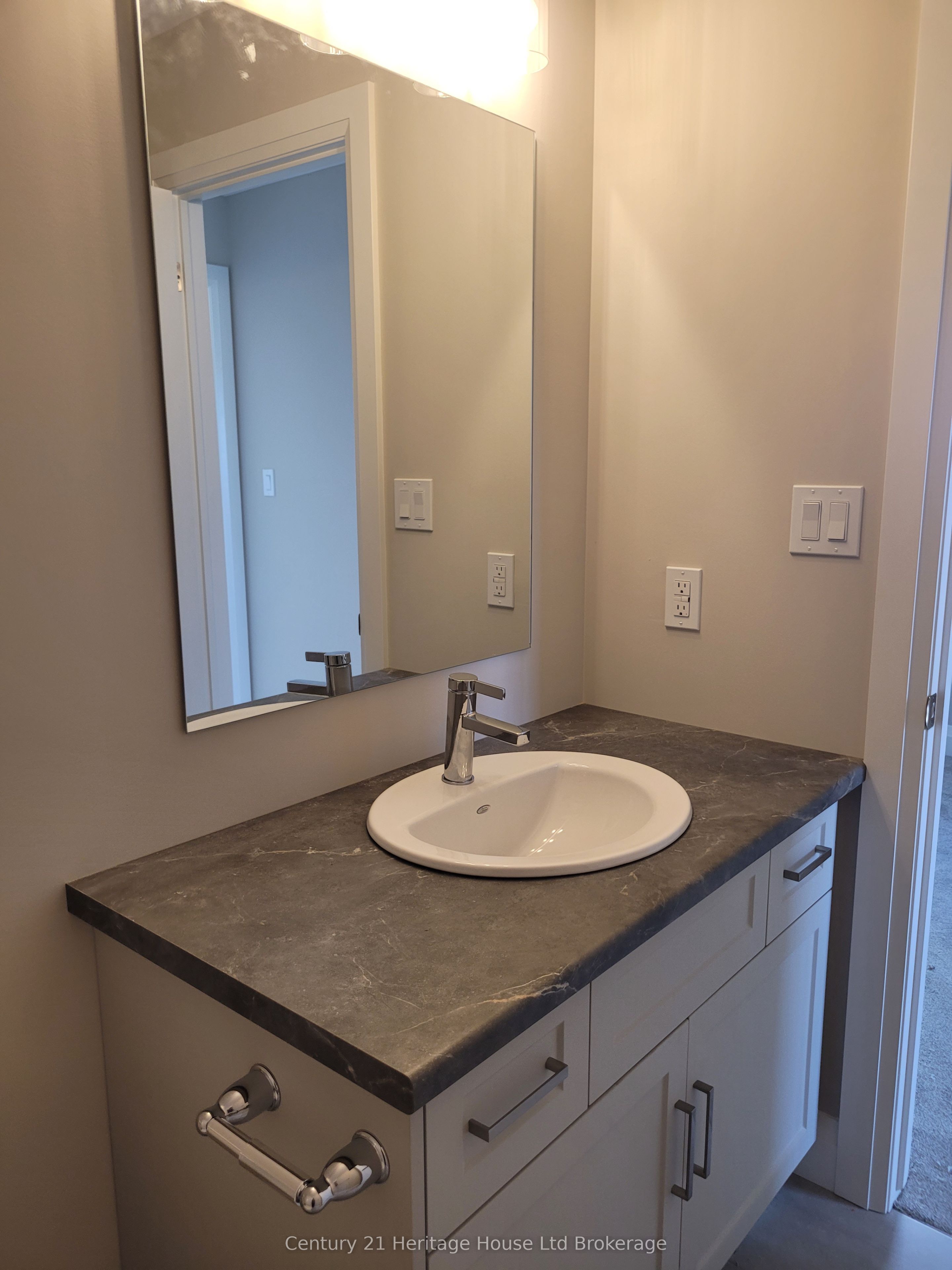 310 Kading Crescent Property Photo 14