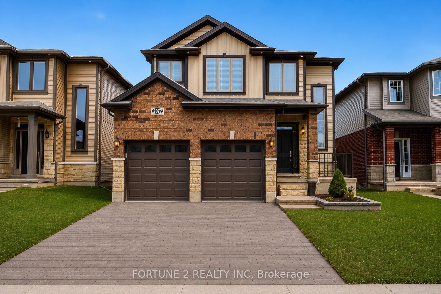 2077 North Routledge Park Property Photo 1