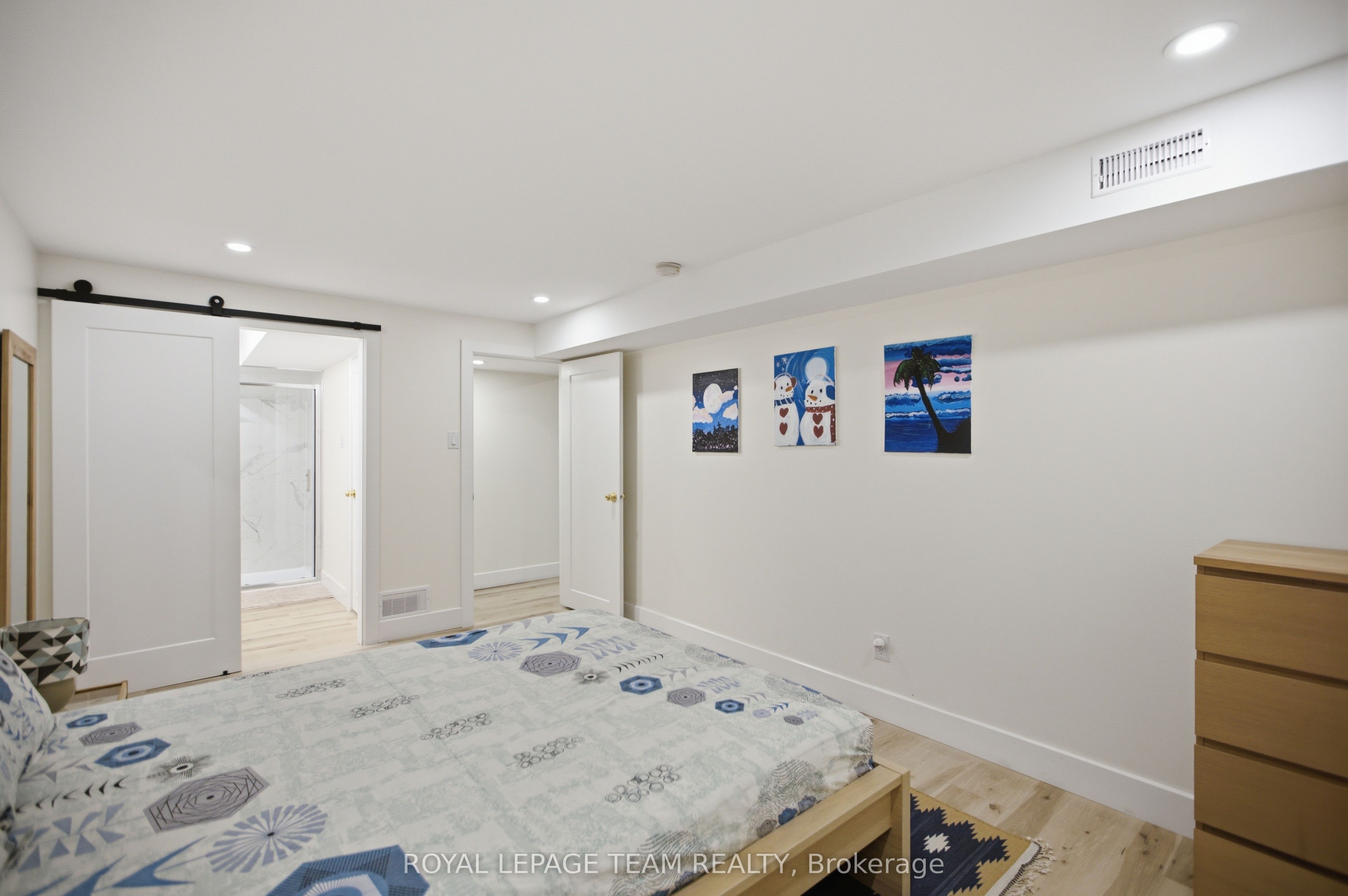 790 Kilbirnie Drive Property Photo 33