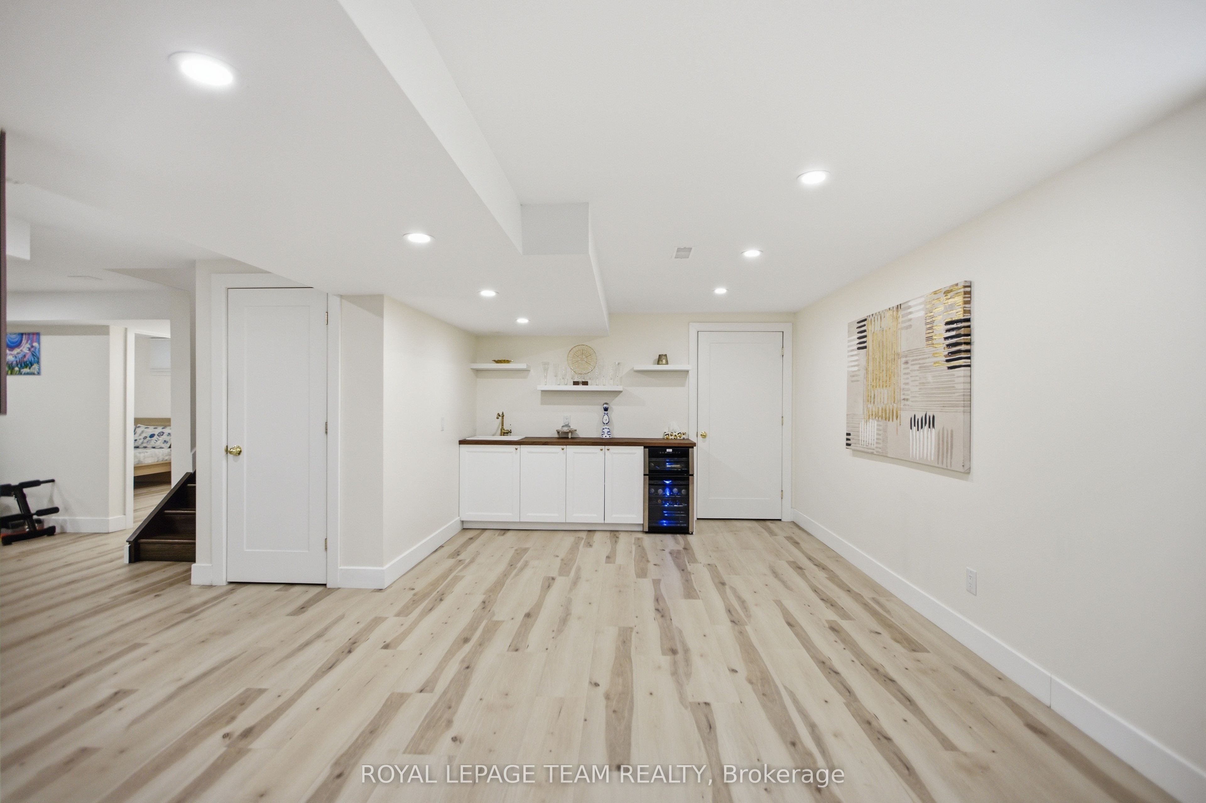 790 Kilbirnie Drive Property Photo 37