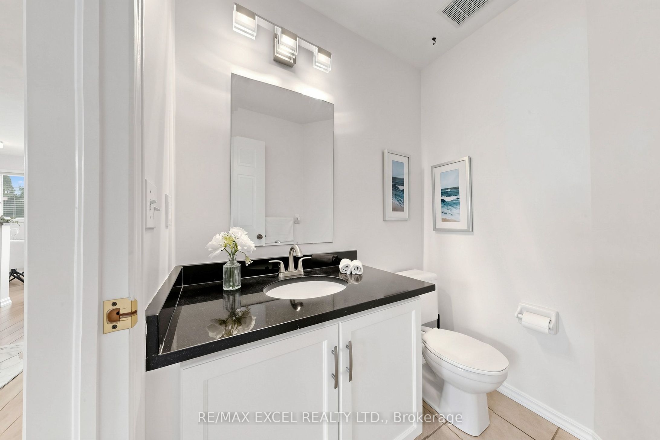548 Mariner Drive Property Photo 11