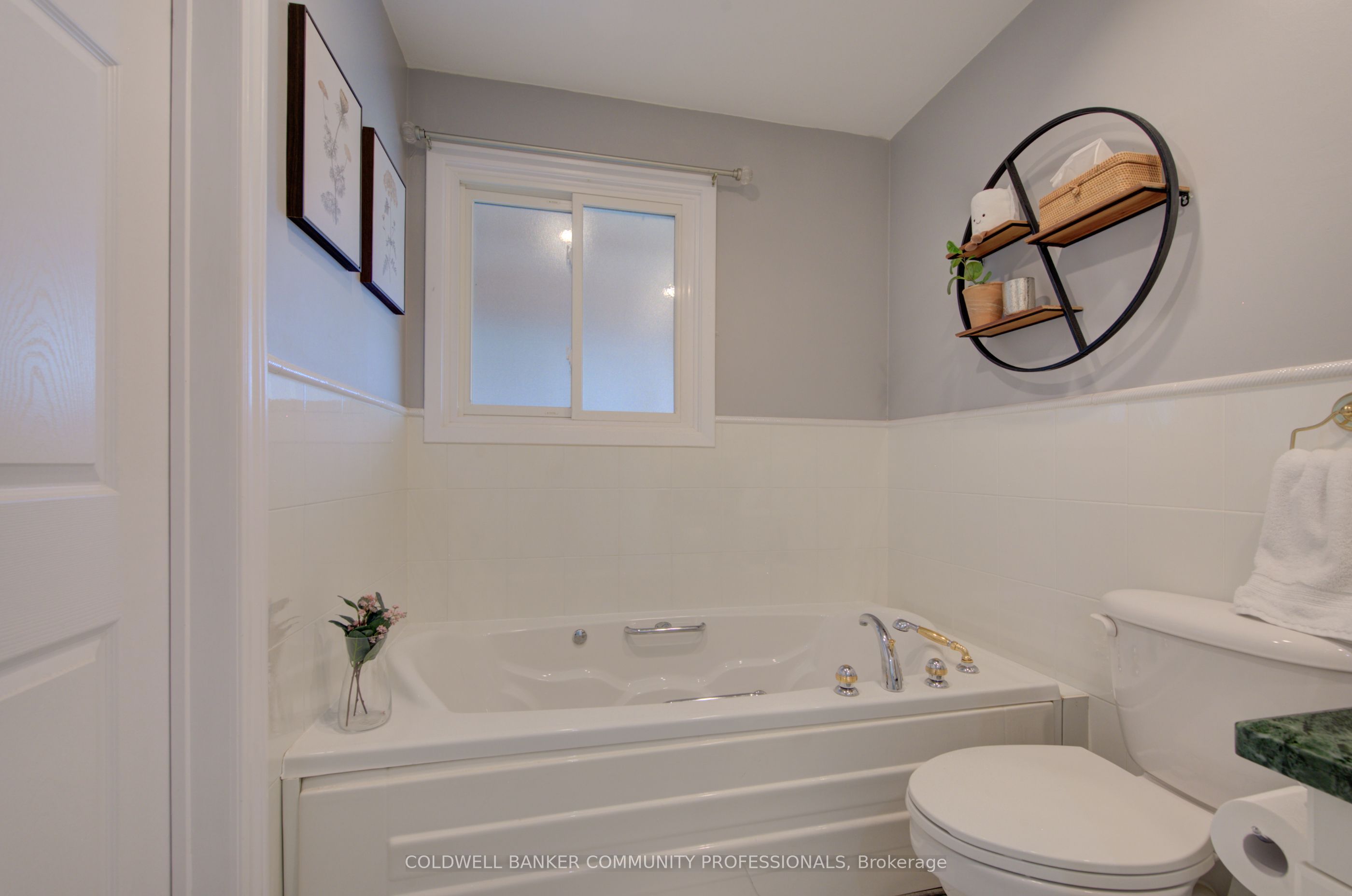 2 Allanton Boulevard Property Photo 11