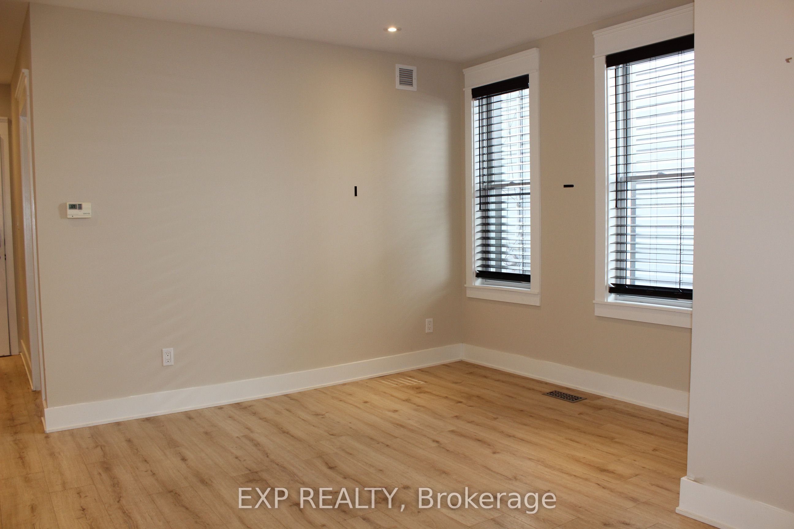 9 Kent Street Property Photo 6