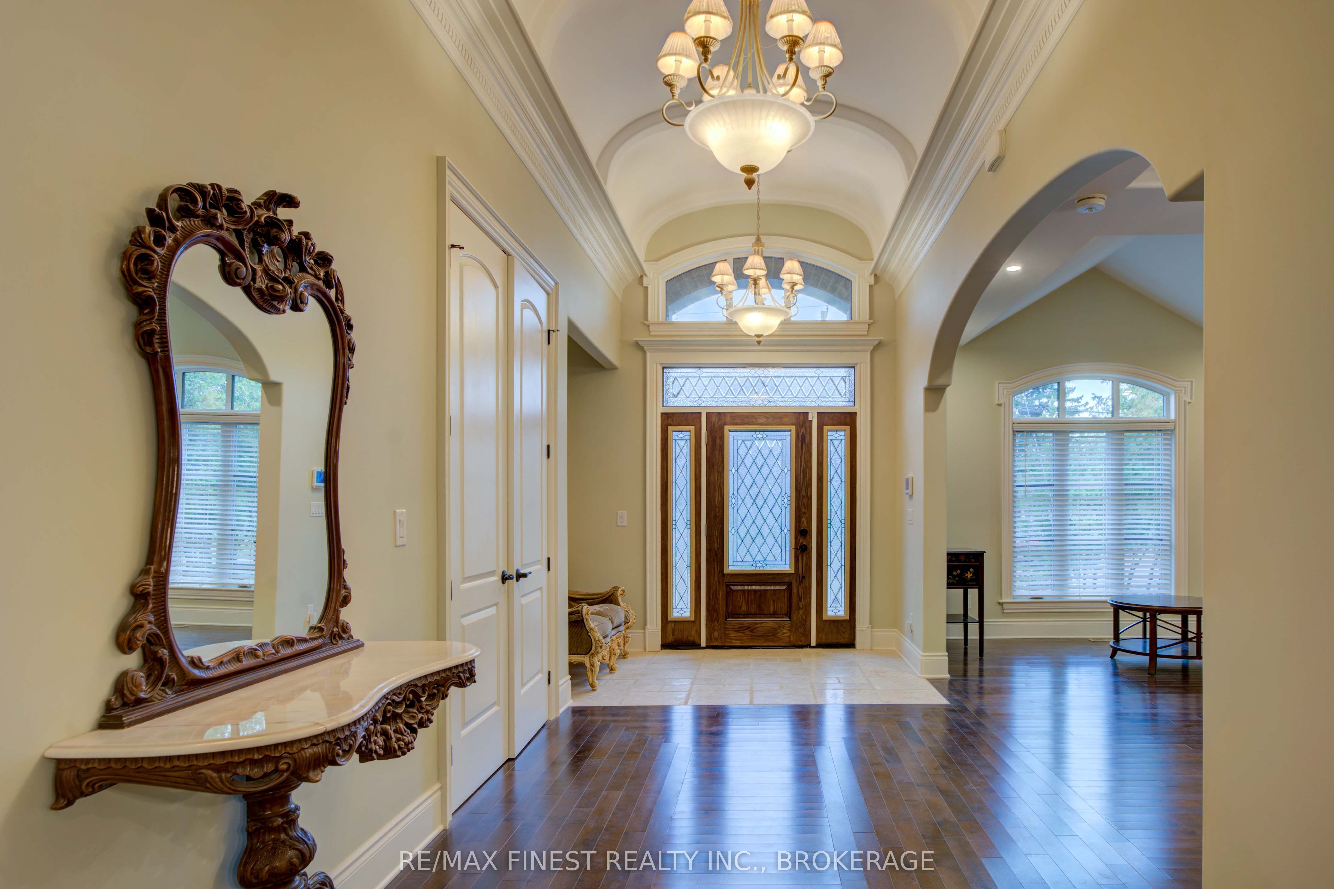 43 Crerar Boulevard Property Photo 4