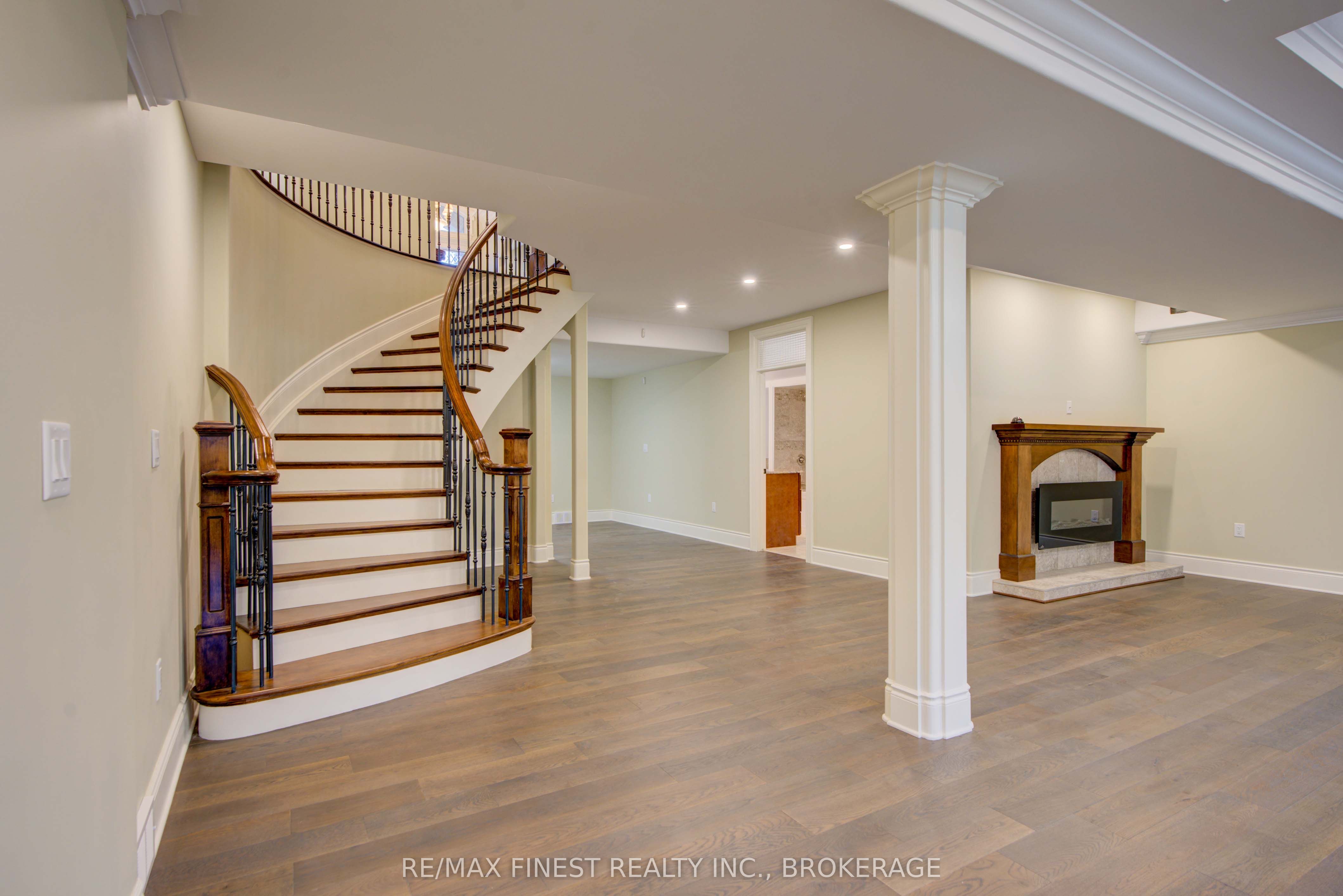 43 Crerar Boulevard Property Photo 10