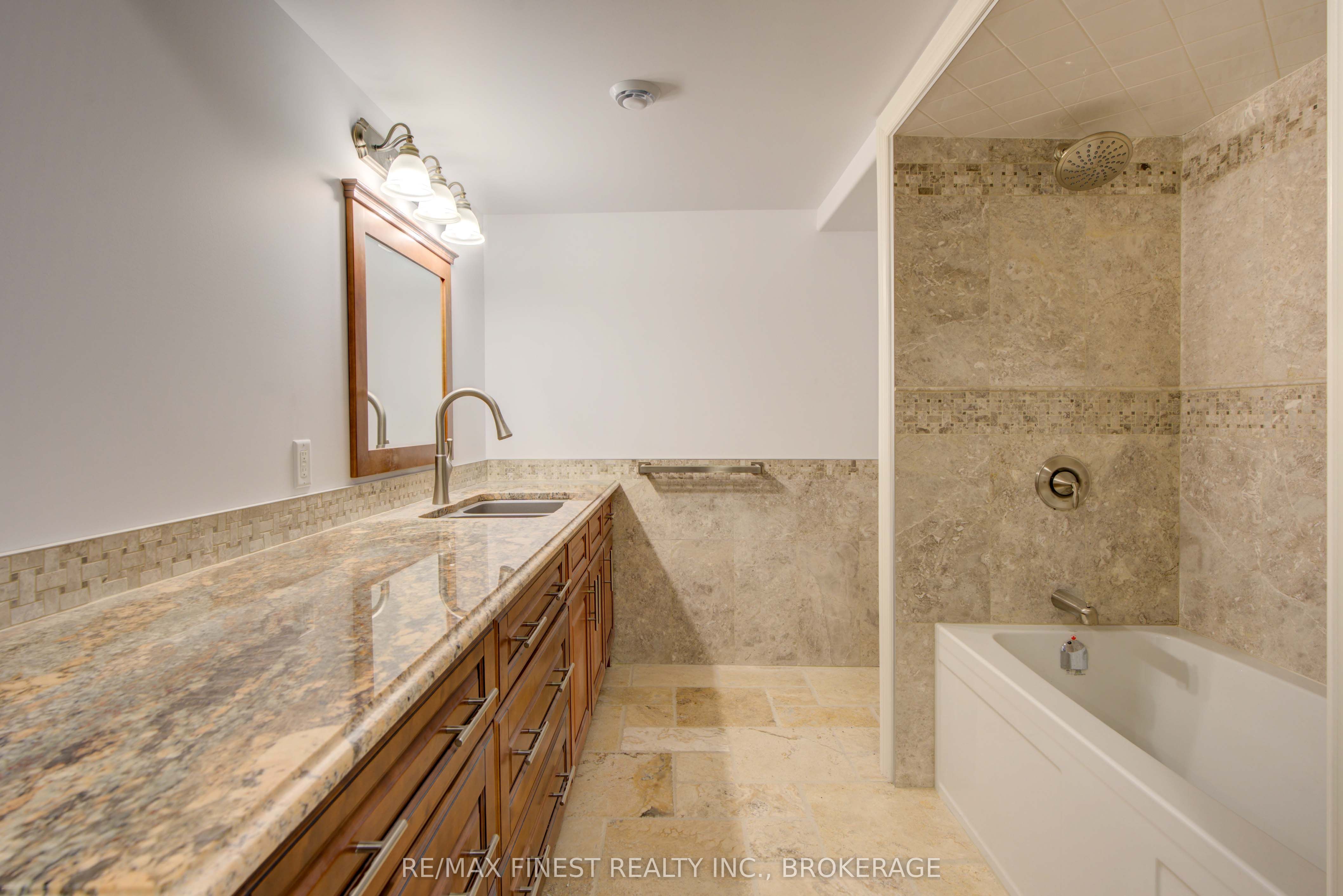 43 Crerar Boulevard Property Photo 34