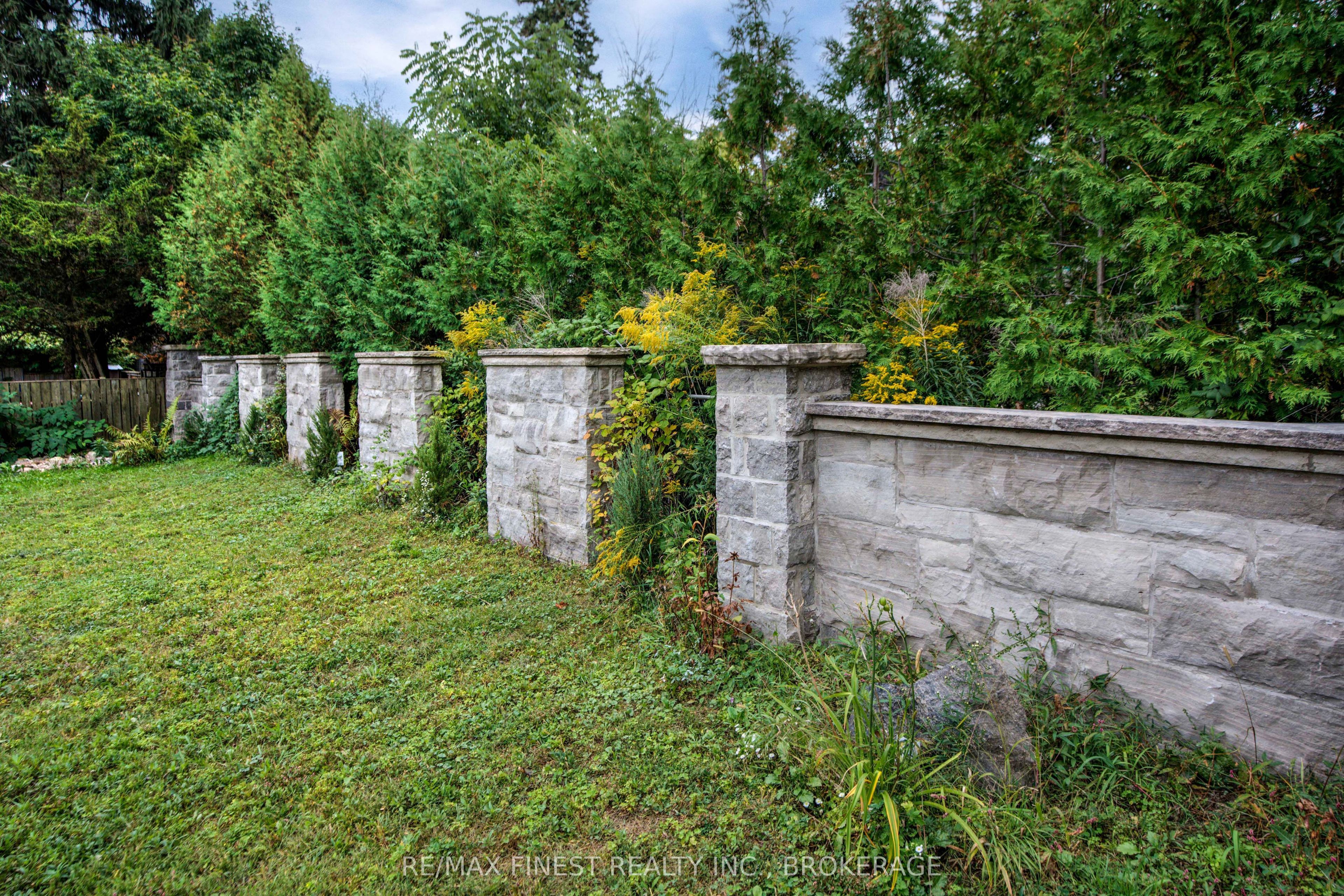 43 Crerar Boulevard Property Photo 46