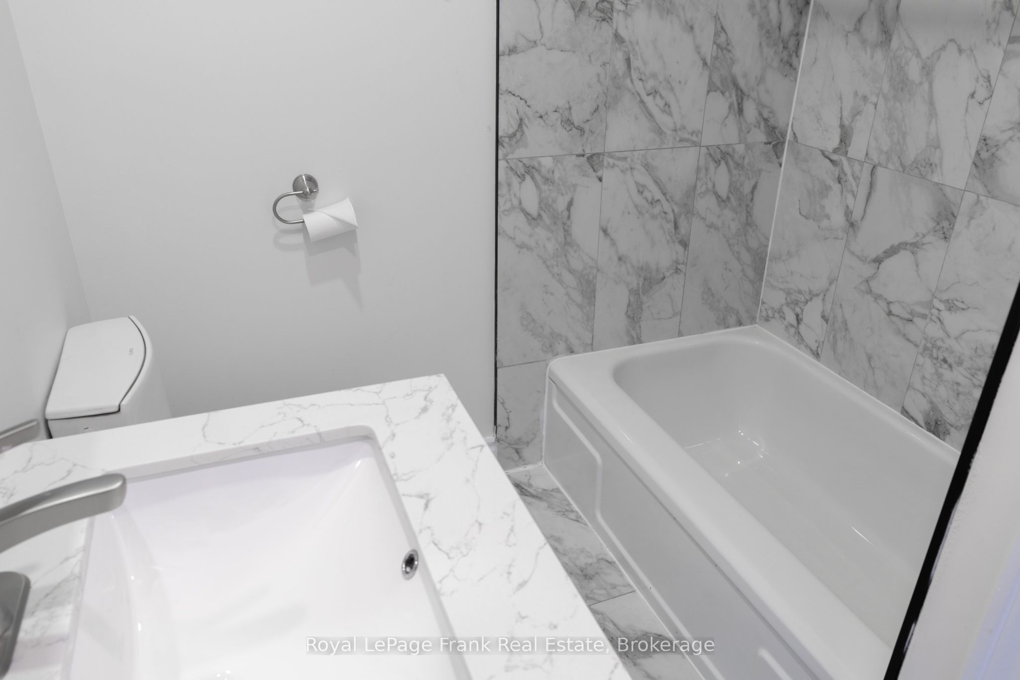 84 Mary Street W 1 Property Photo 14
