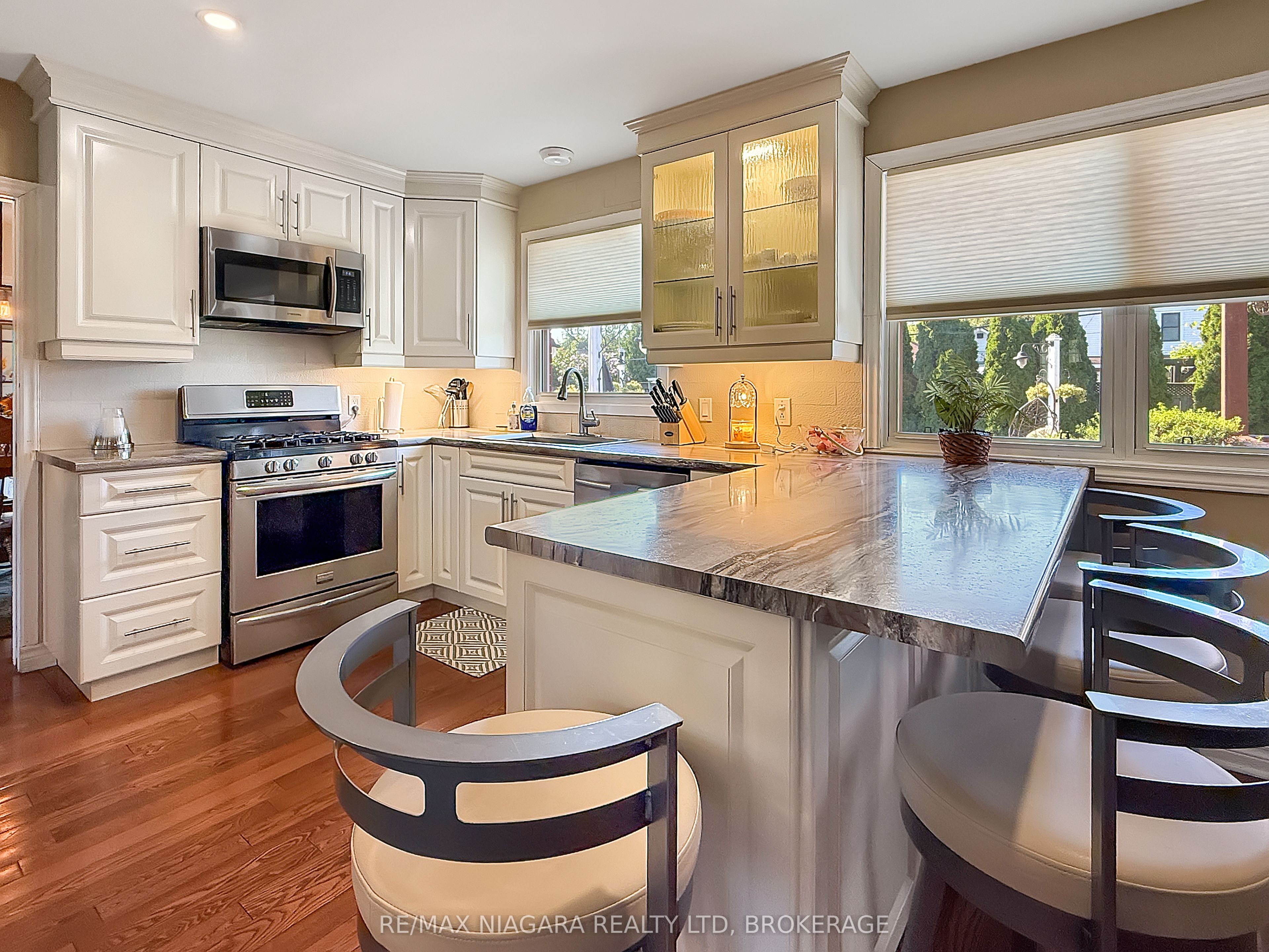 27 Lindbergh Drive Property Photo 8