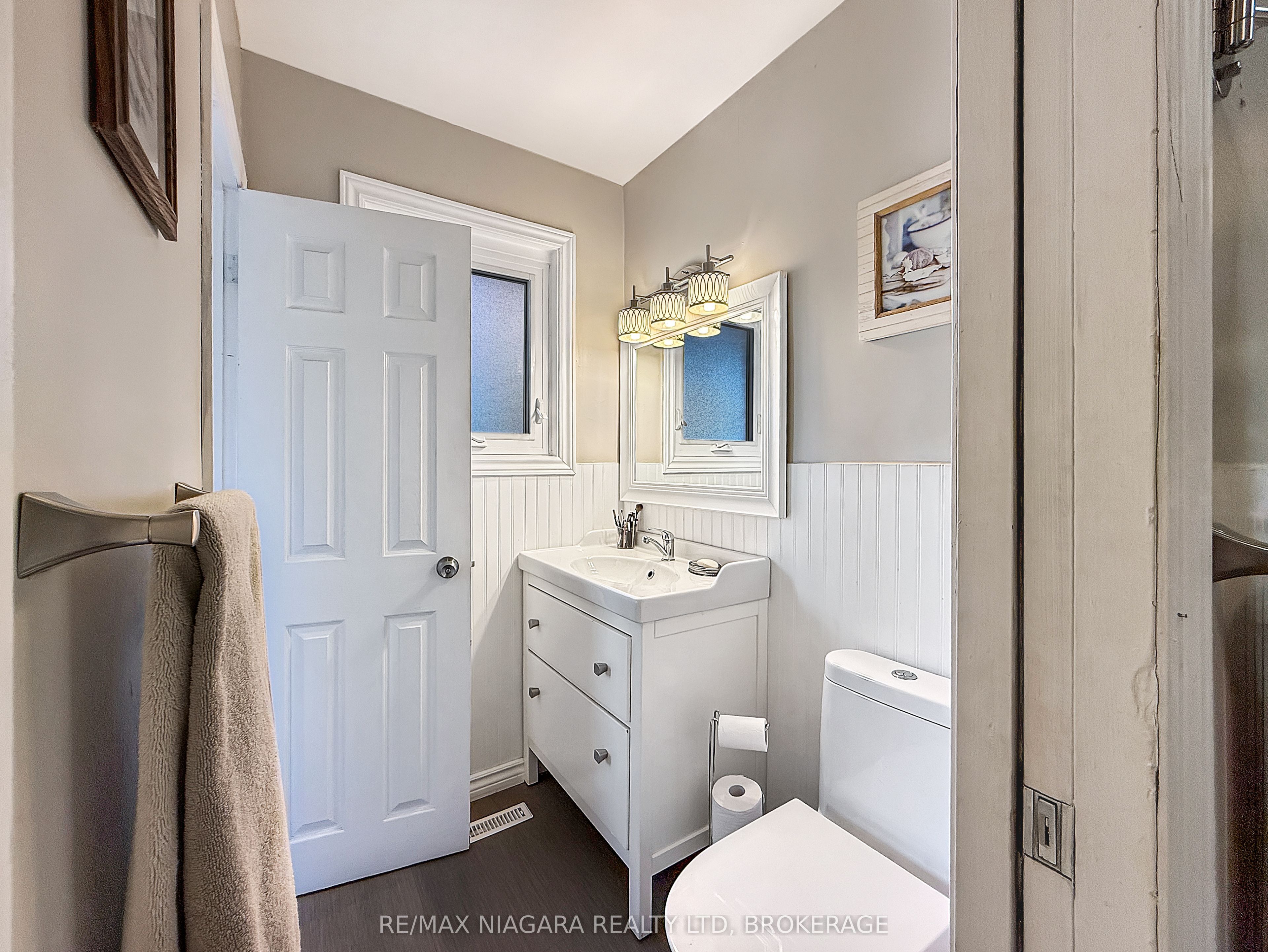 27 Lindbergh Drive Property Photo 14