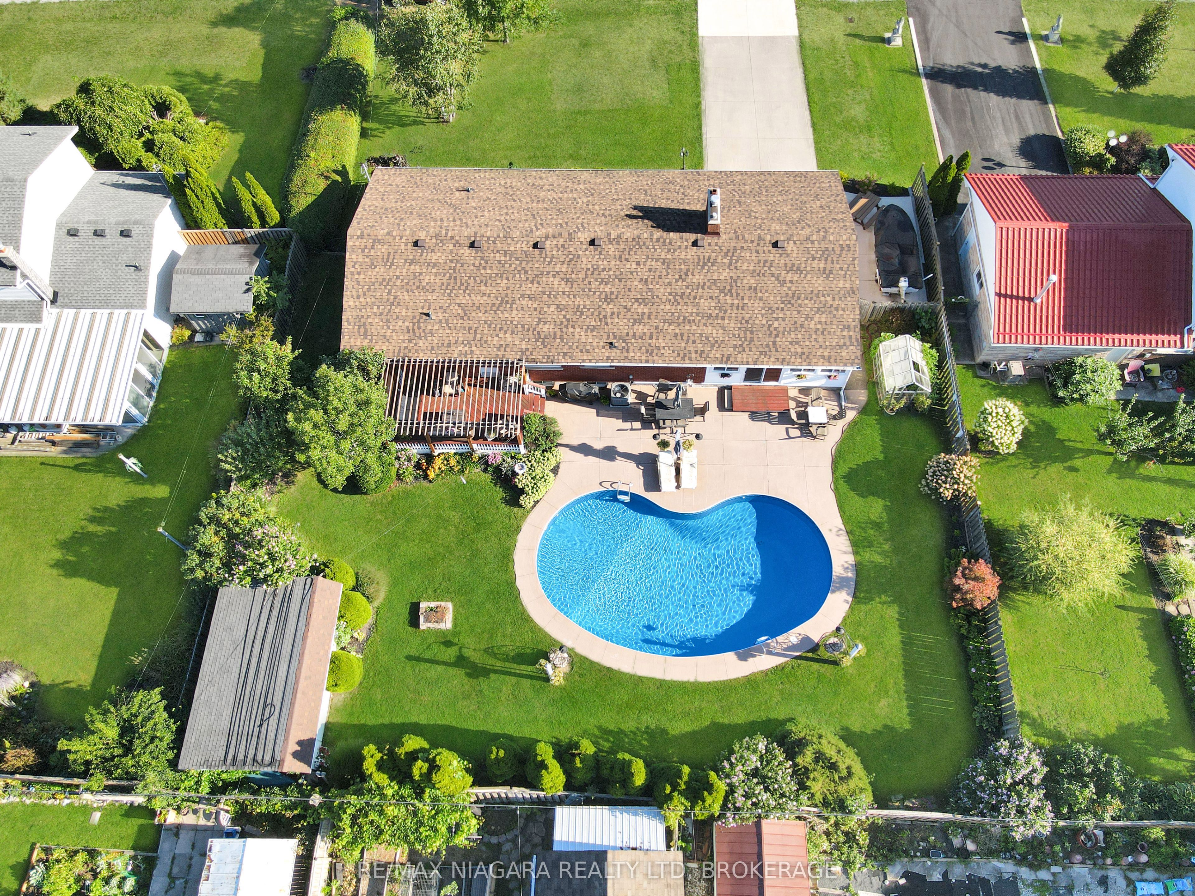 27 Lindbergh Drive Property Photo 34