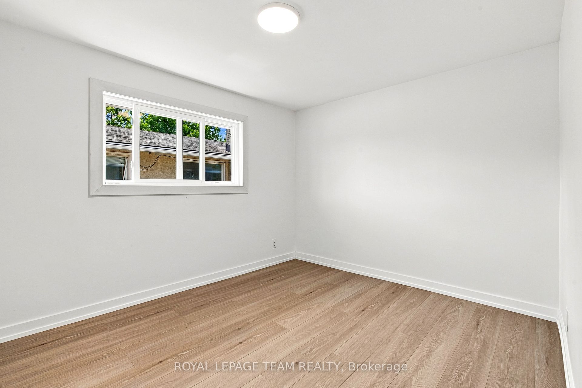 1001 Meadowlands Drive Property Photo 25