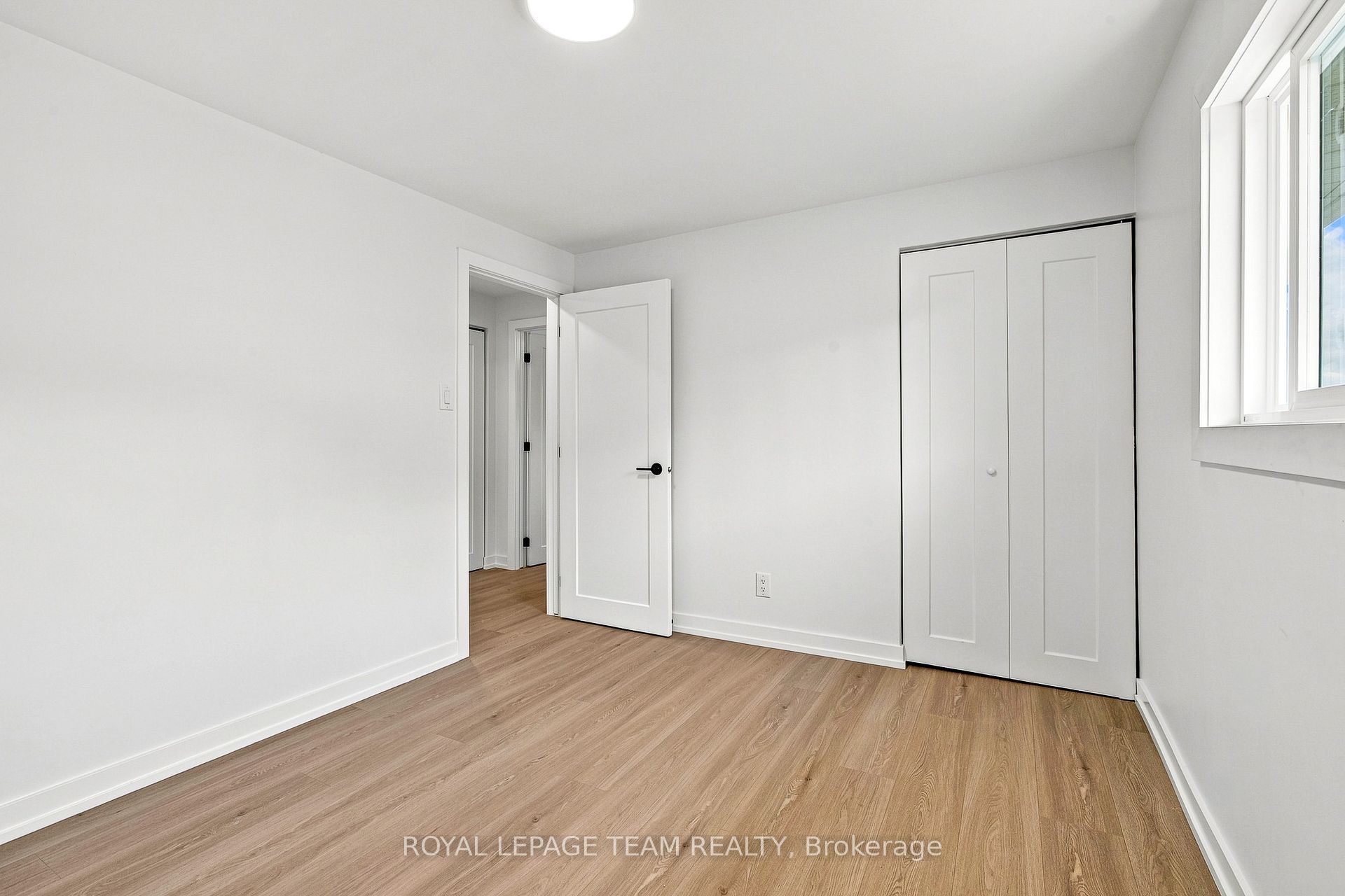 1001 Meadowlands Drive Property Photo 26