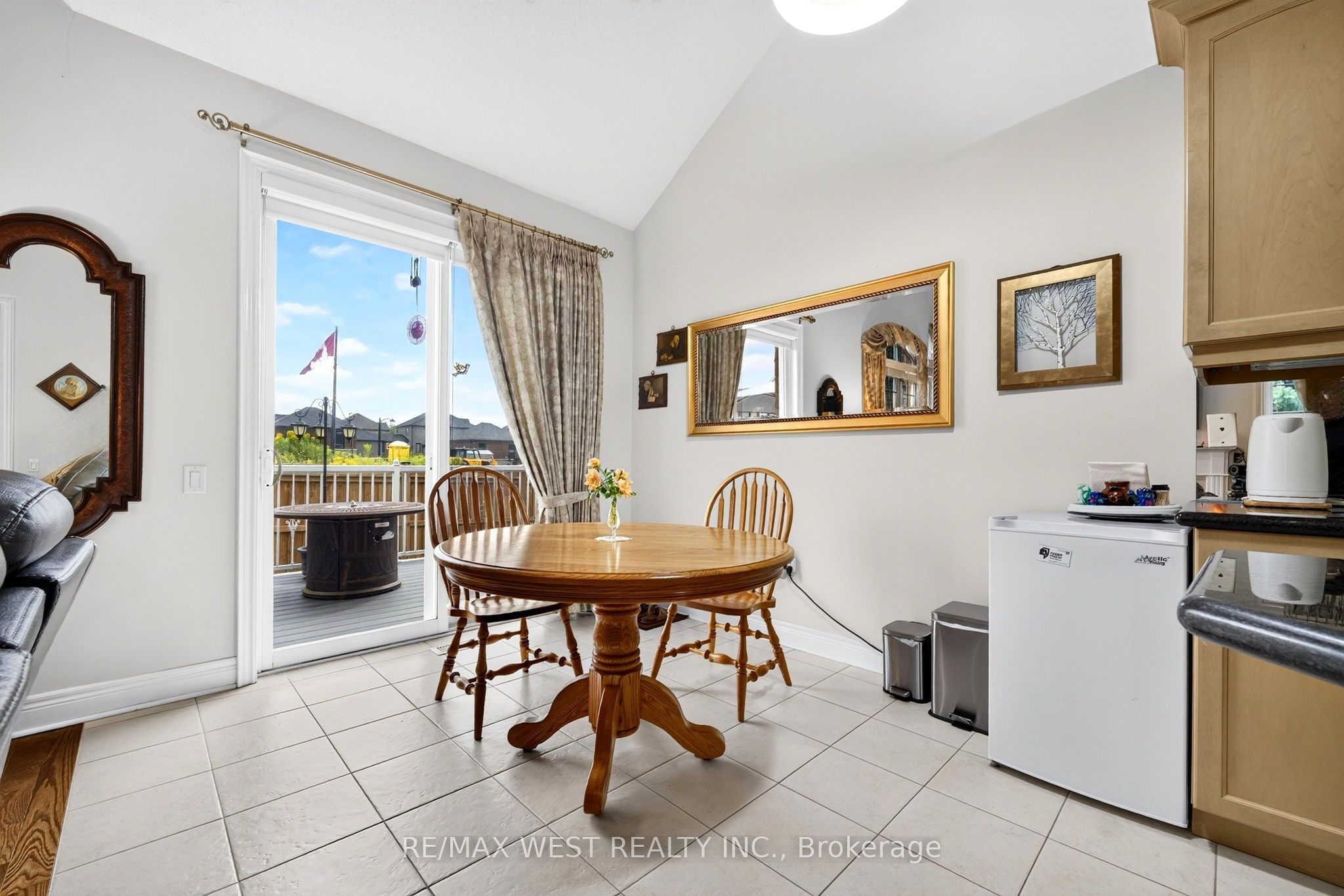1 Potts Lane Property Photo 16