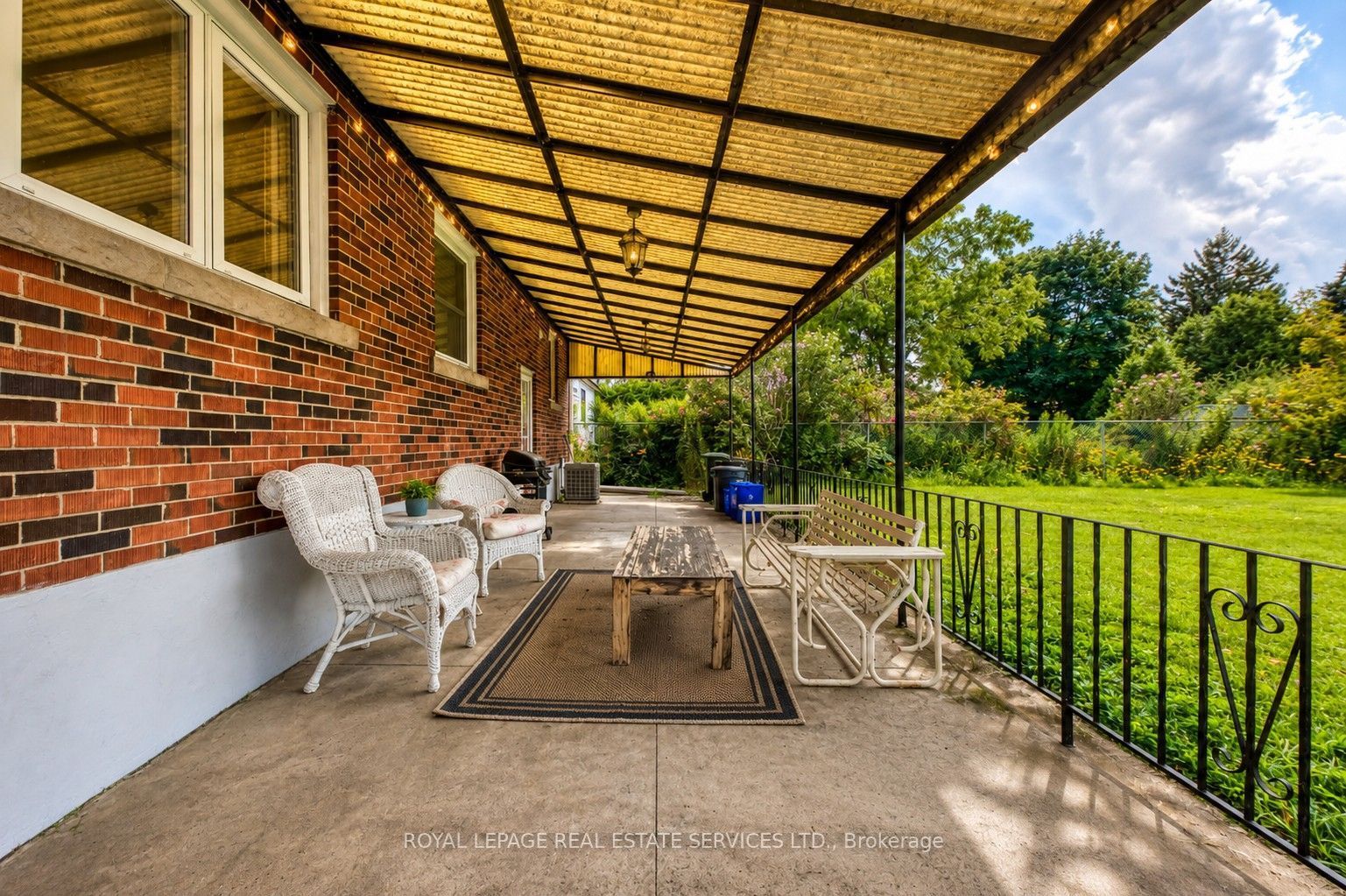 191 Nash Road N Property Photo 37