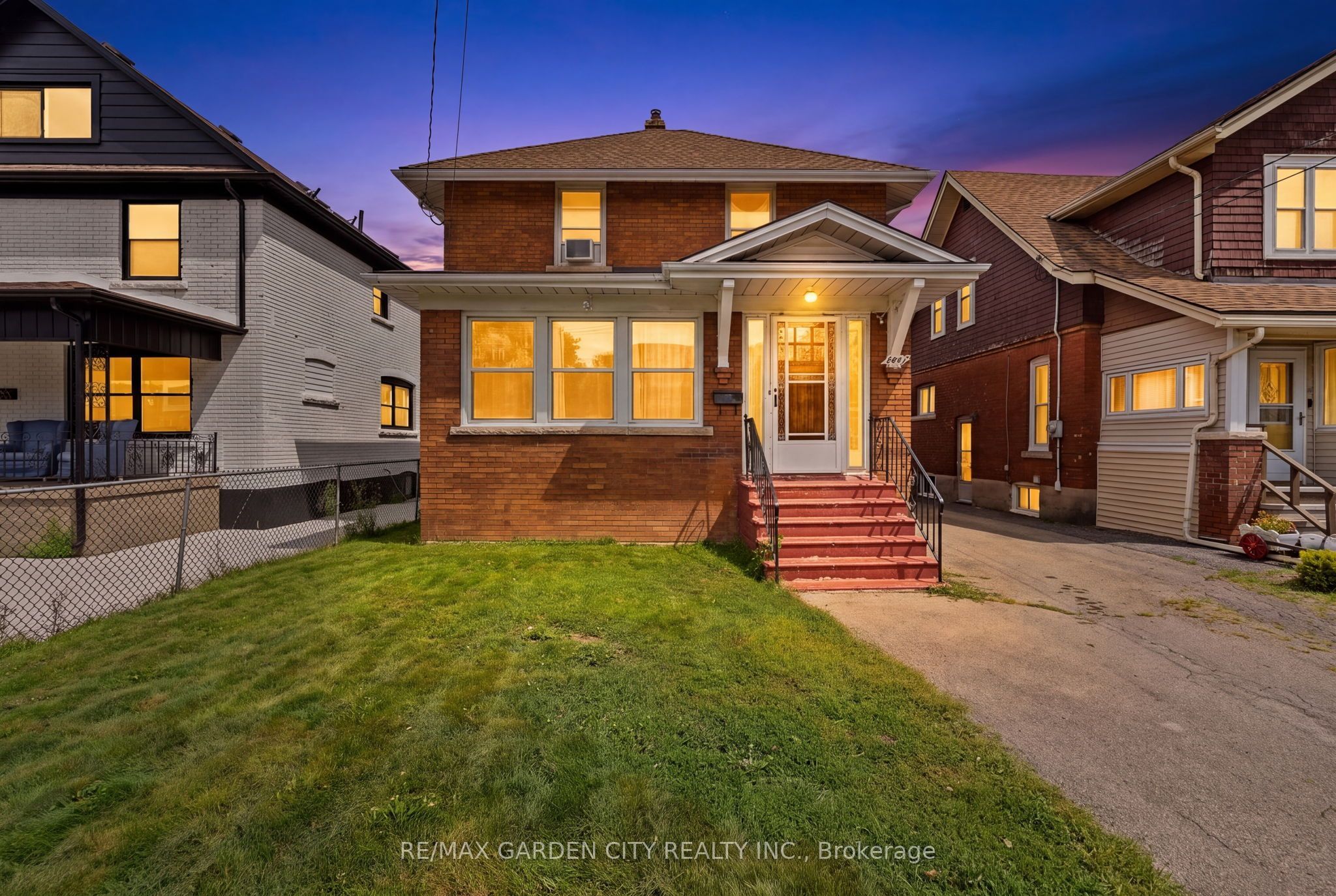 4842 Fourth Avenue Property Photo 1