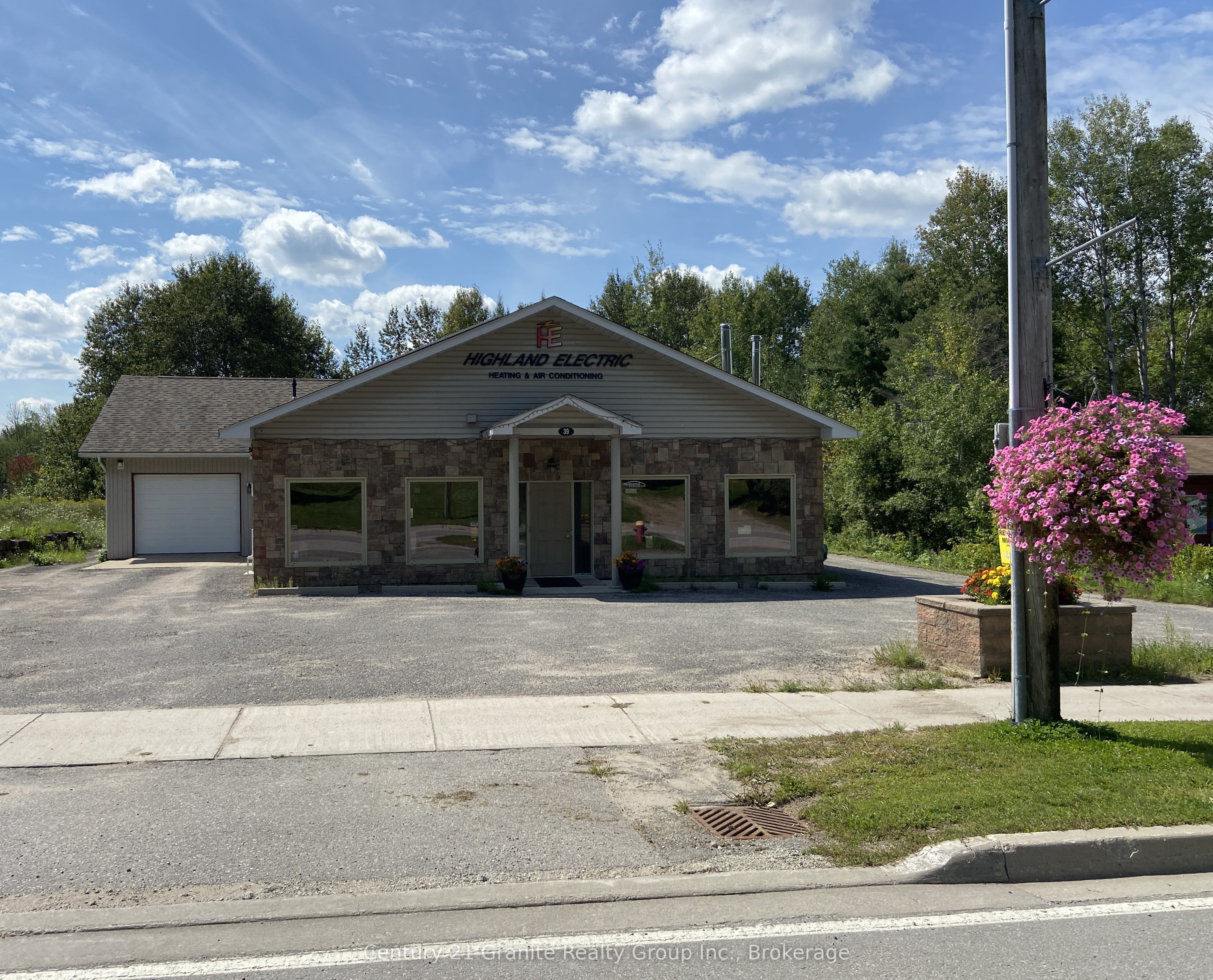 39 Bobcaygeon Road Property Photo 34