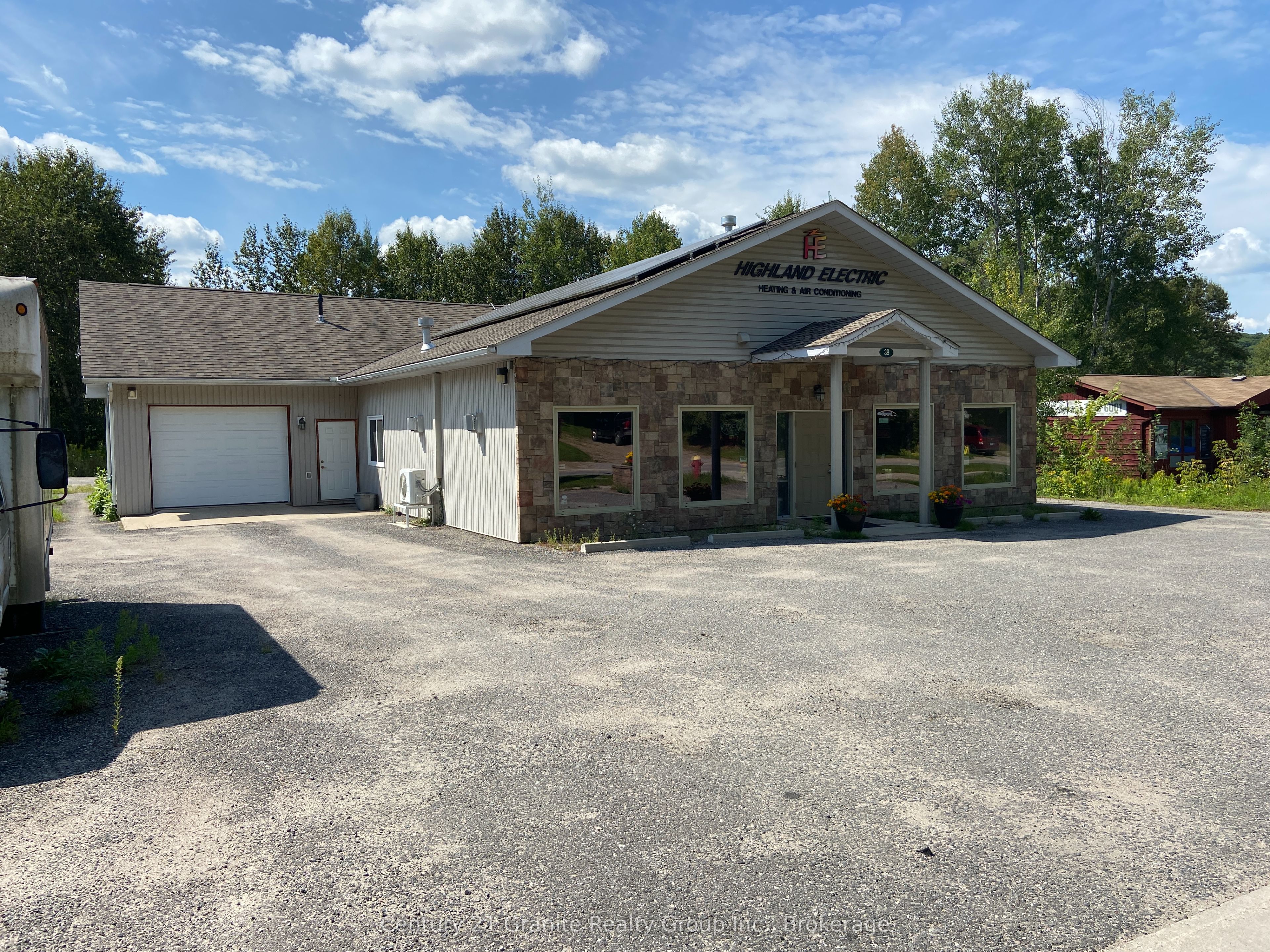 39 Bobcaygeon Road Property Photo 35