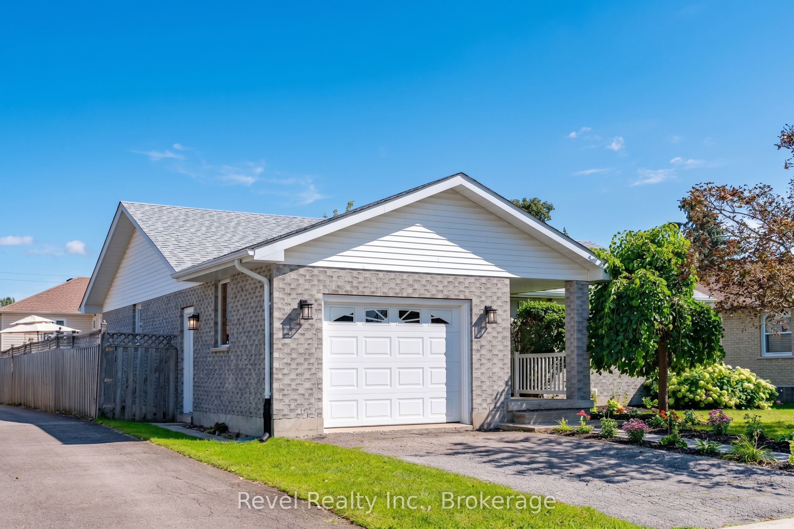 9 Crestwood Avenue Property Photo 4