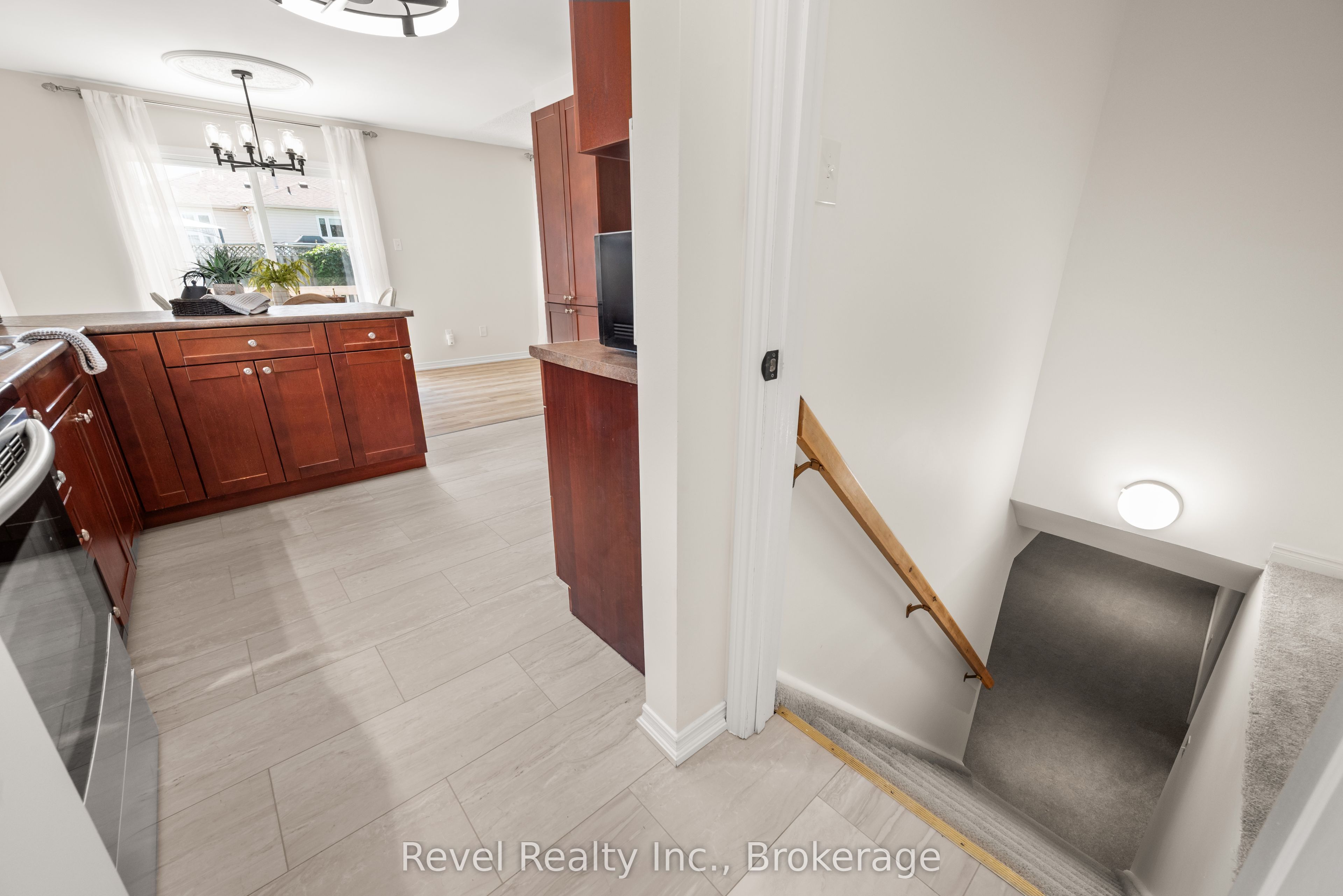 9 Crestwood Avenue Property Photo 26