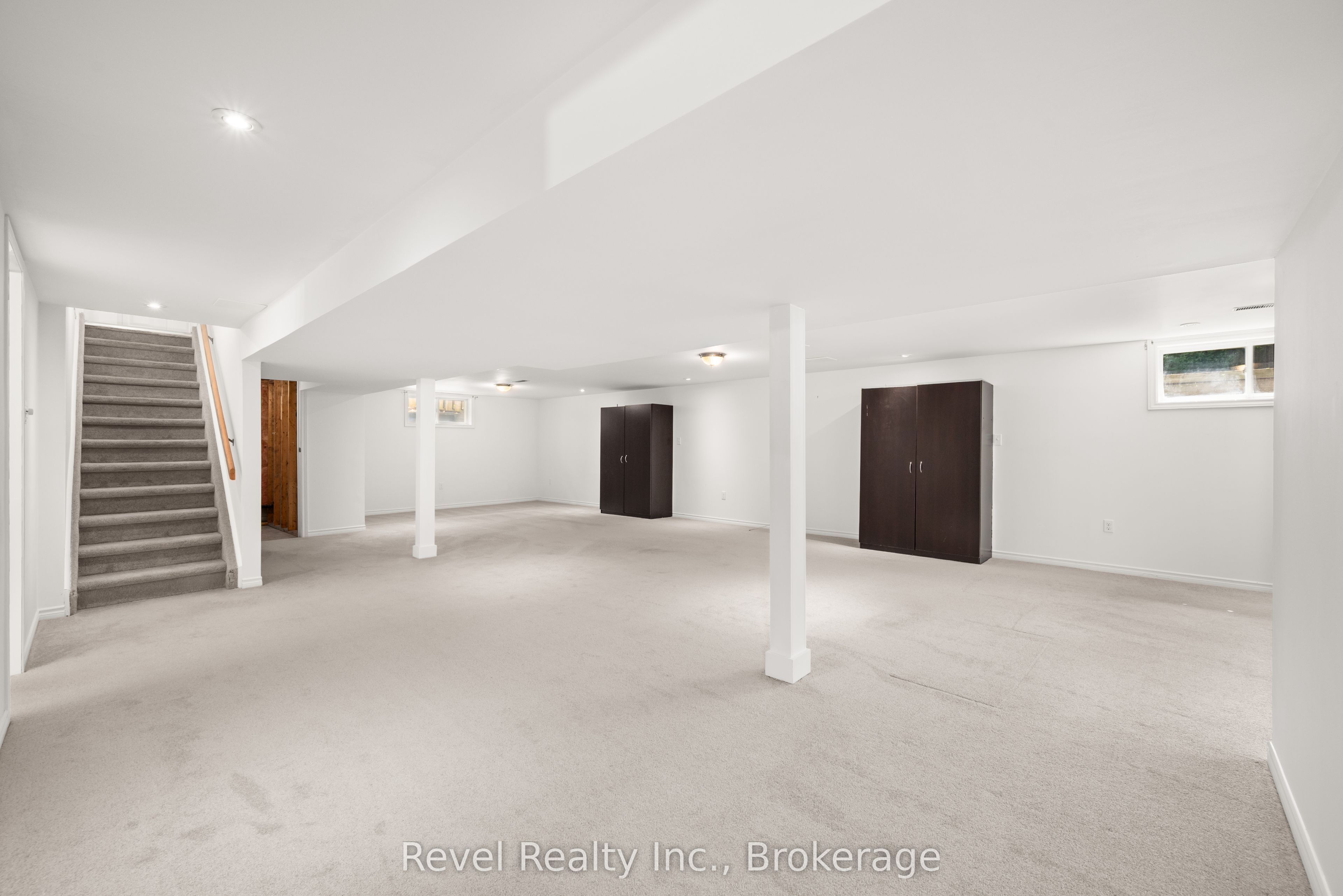 9 Crestwood Avenue Property Photo 27