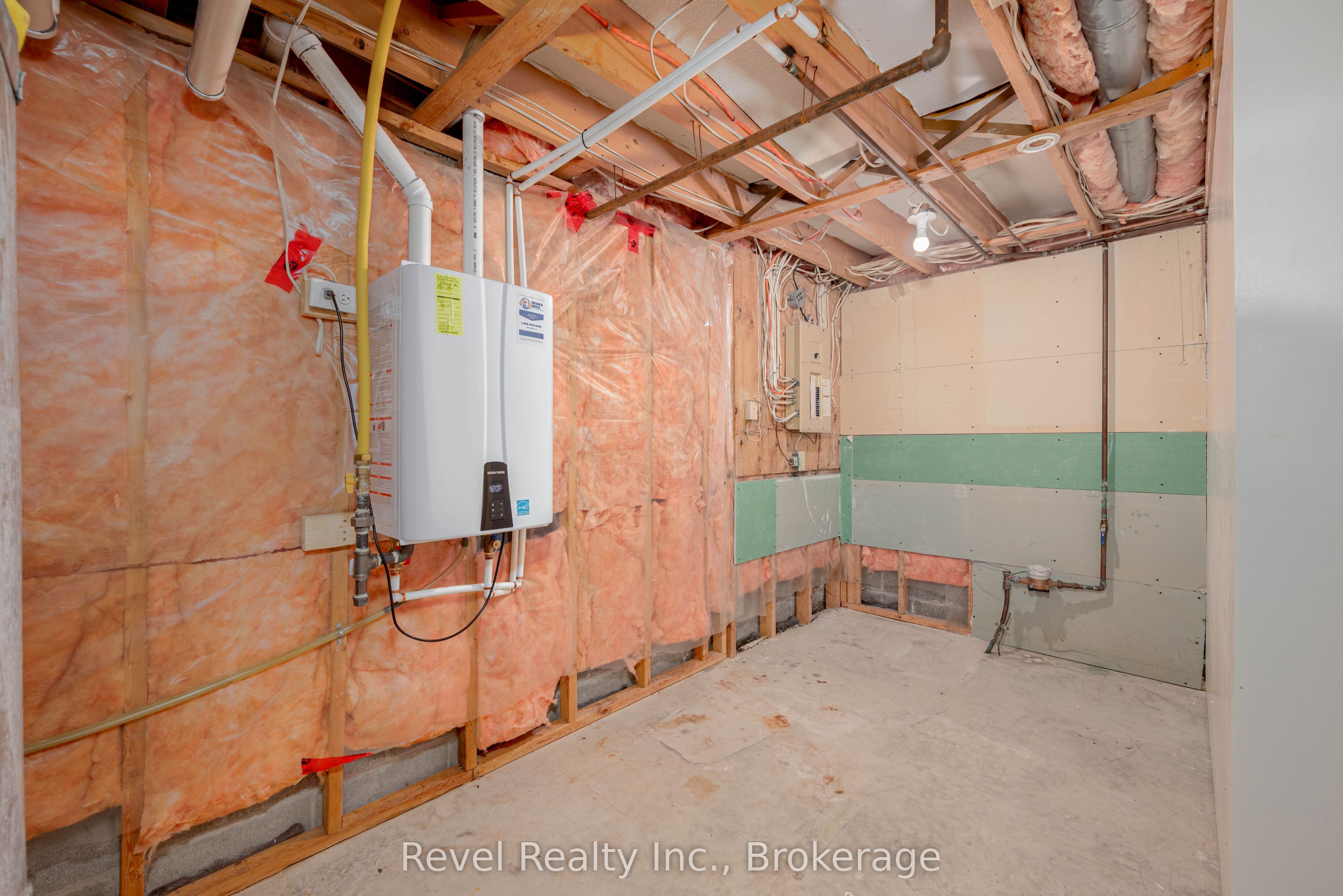 9 Crestwood Avenue Property Photo 32
