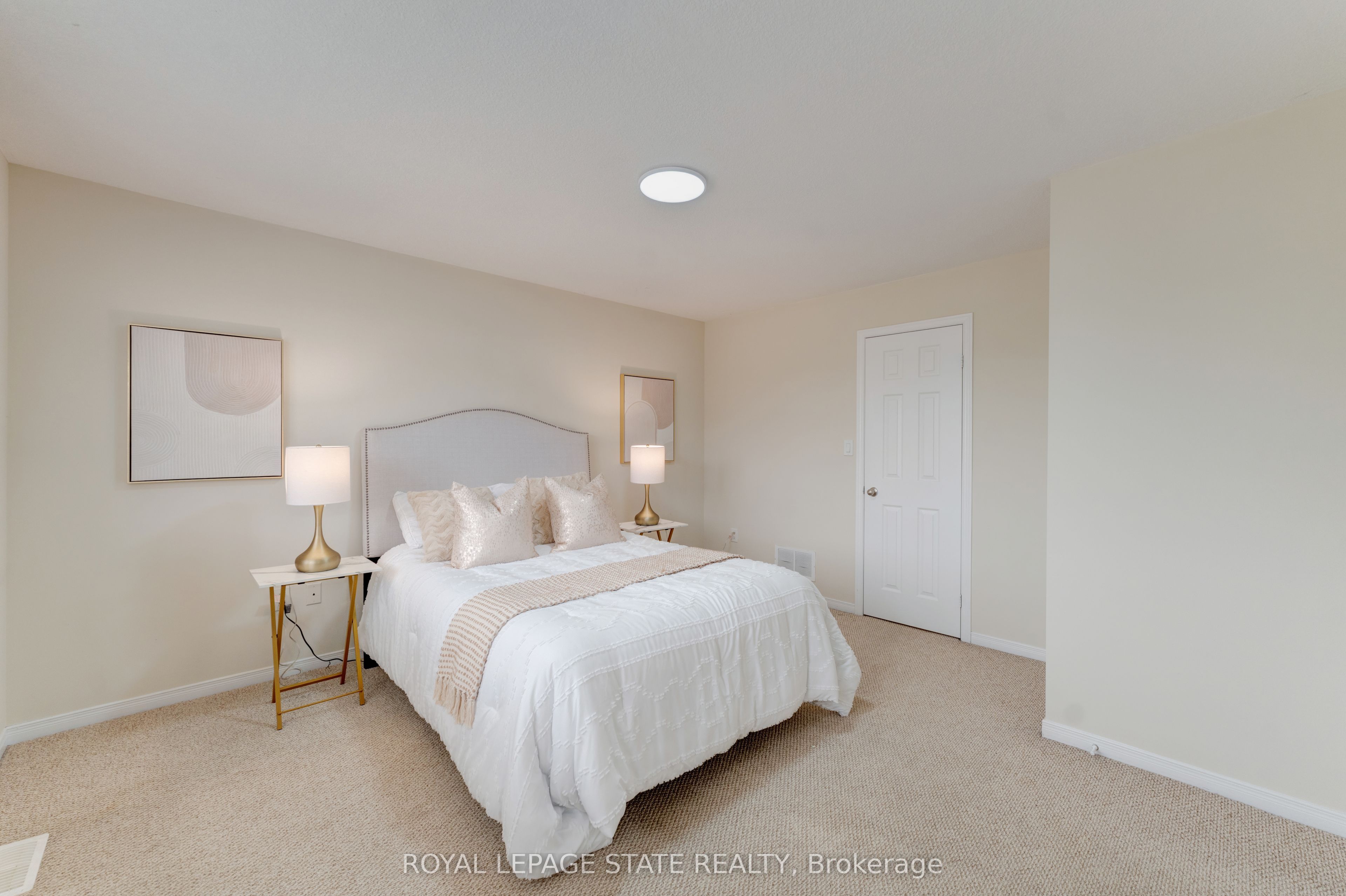 128 Palacebeach Trail Property Photo 16