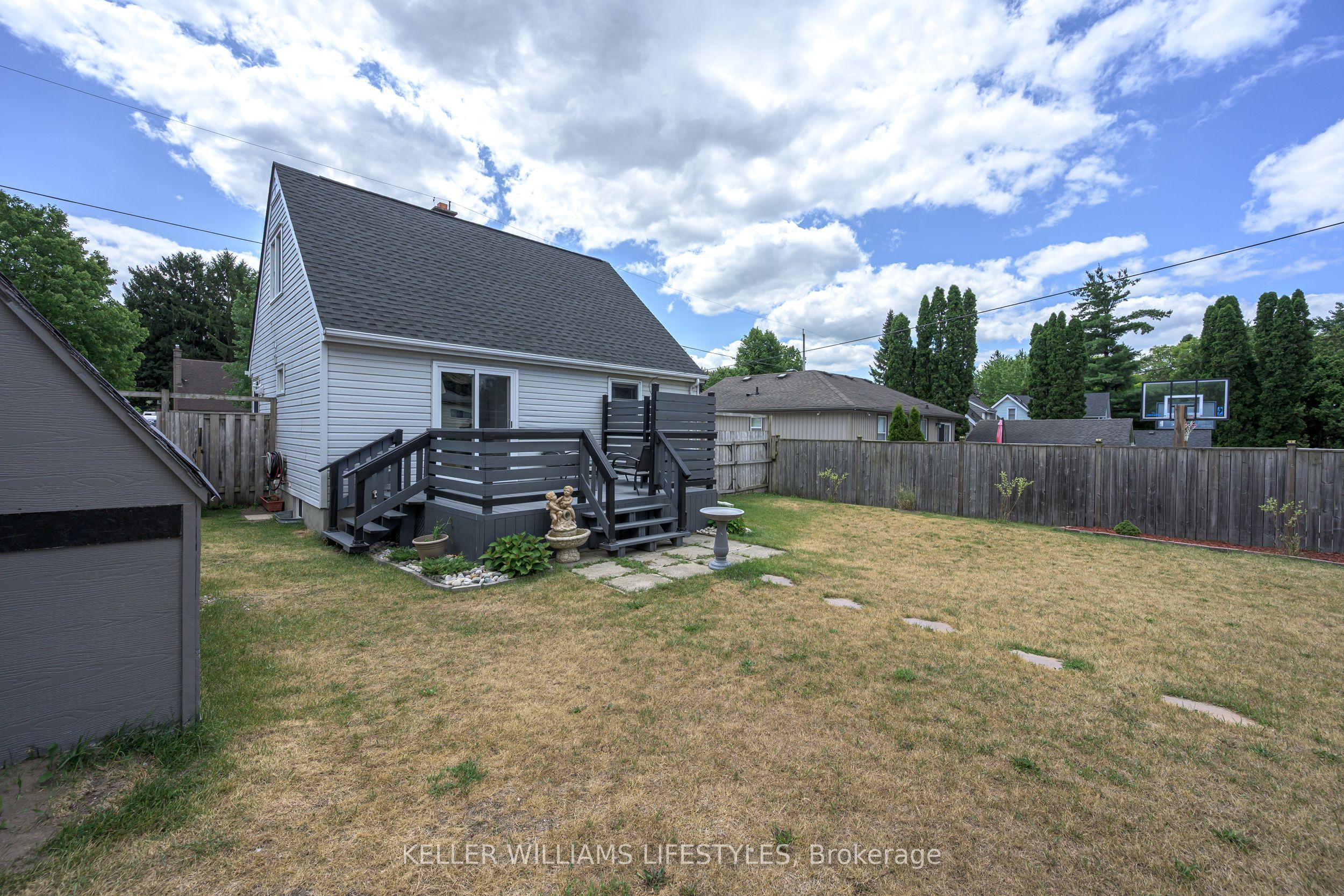 40 Magee Street Property Photo 28
