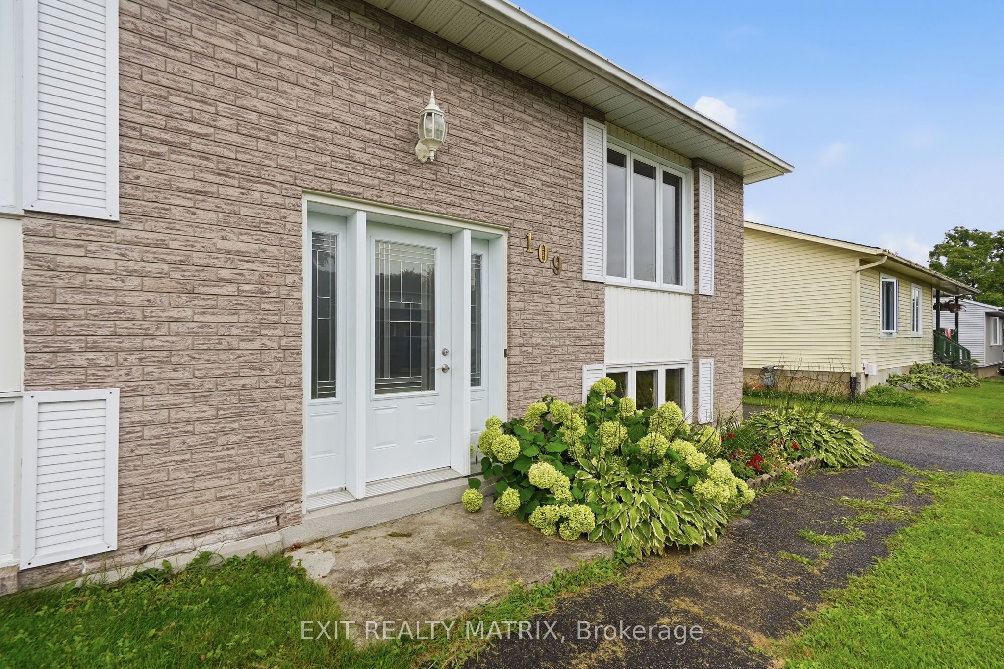 109 Oswald Street Property Photo 3