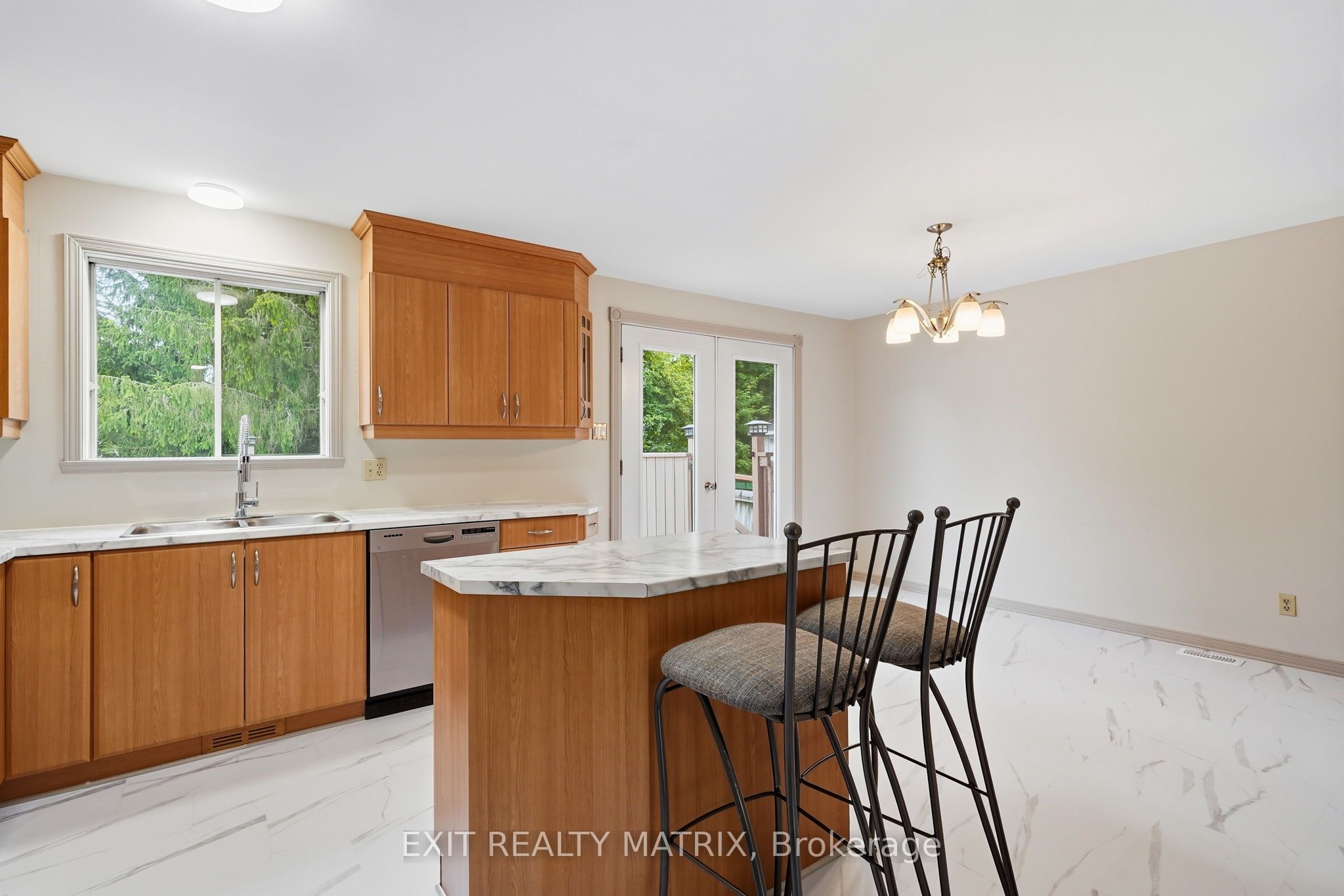 109 Oswald Street Property Photo 12
