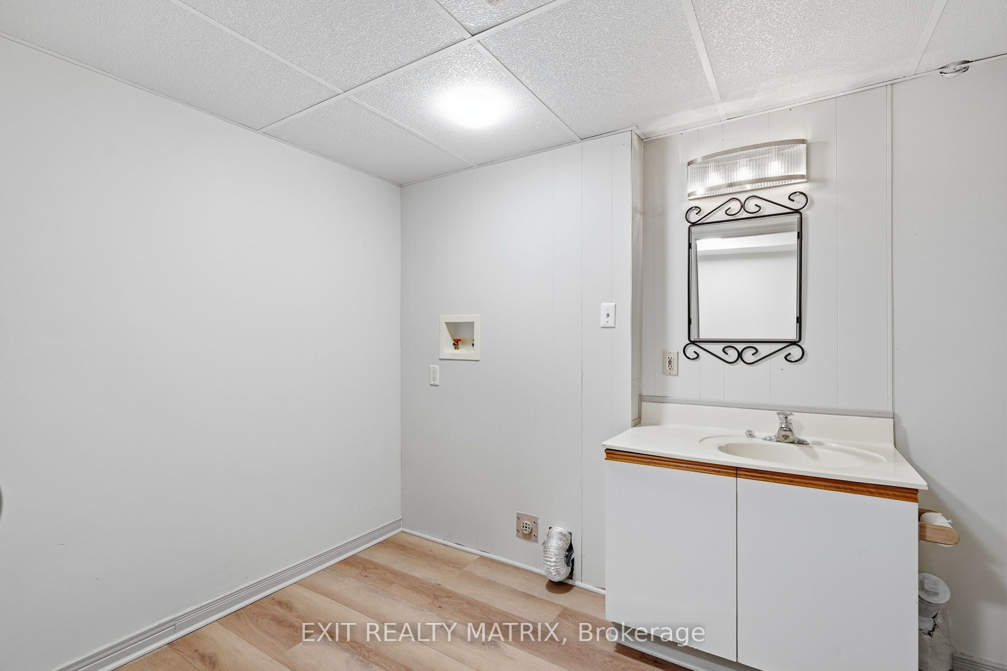 109 Oswald Street Property Photo 31