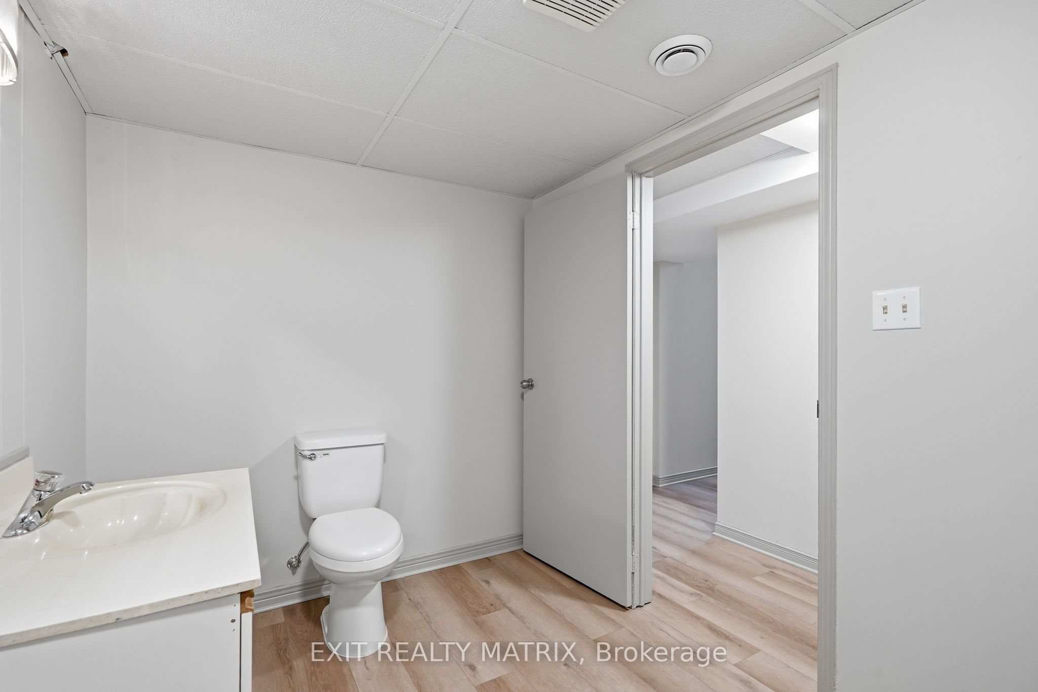 109 Oswald Street Property Photo 32