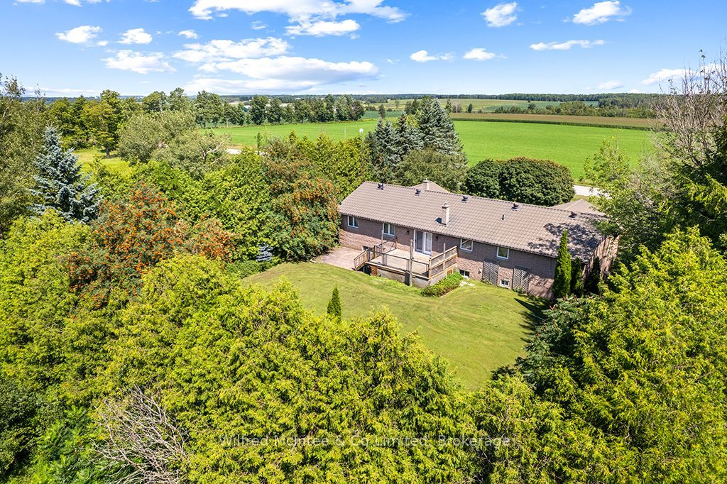 733036 Southgate 73 Side Road Property Photo 2