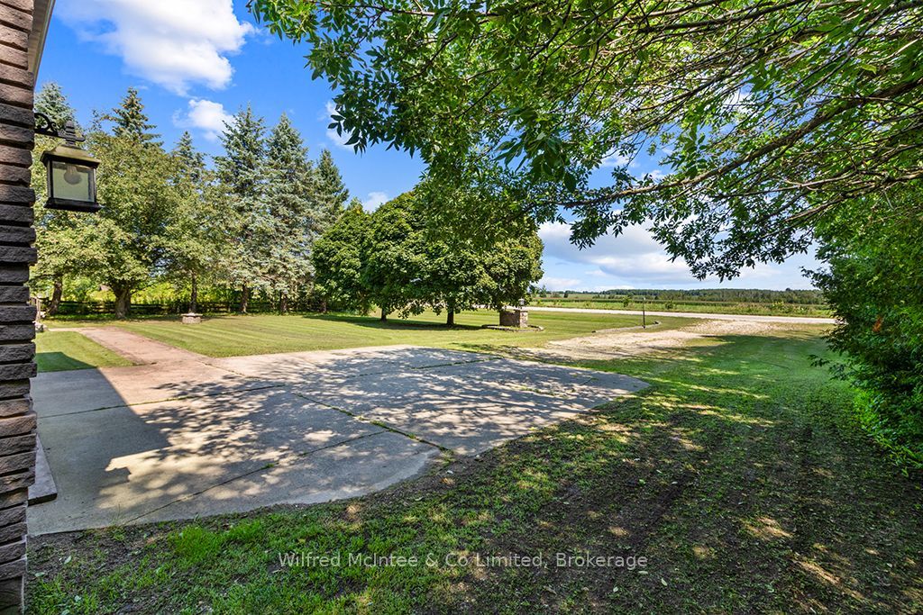 733036 Southgate 73 Side Road Property Photo 5