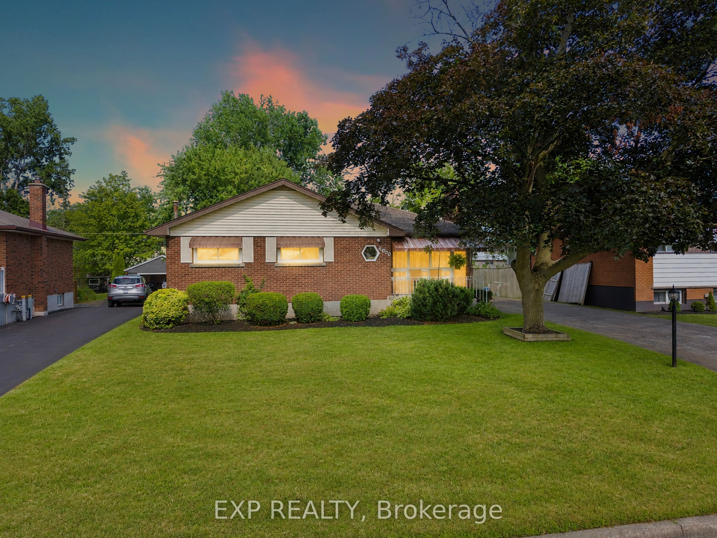 8800 Champlain Drive Property Photo 4