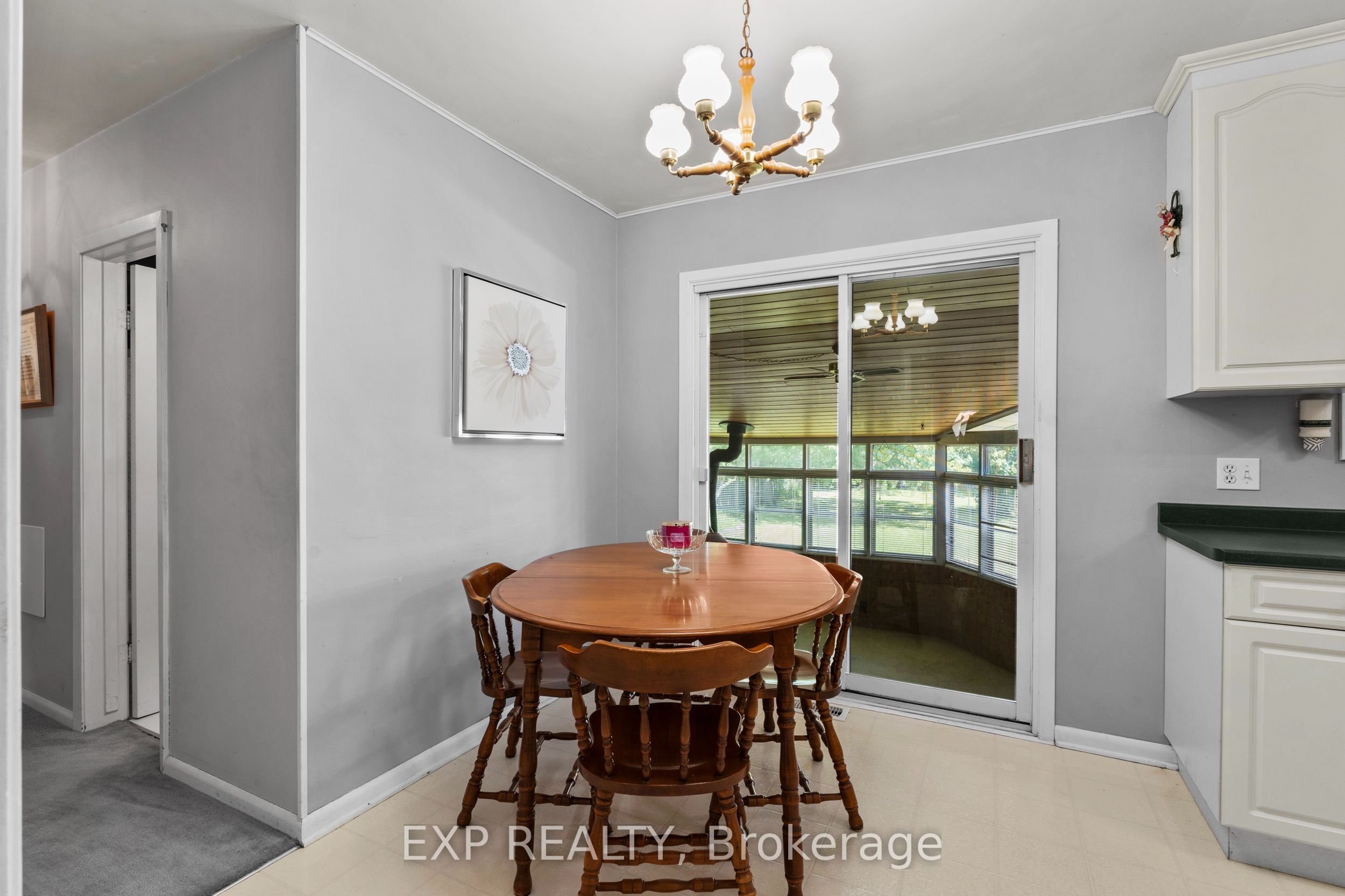 8800 Champlain Drive Property Photo 16