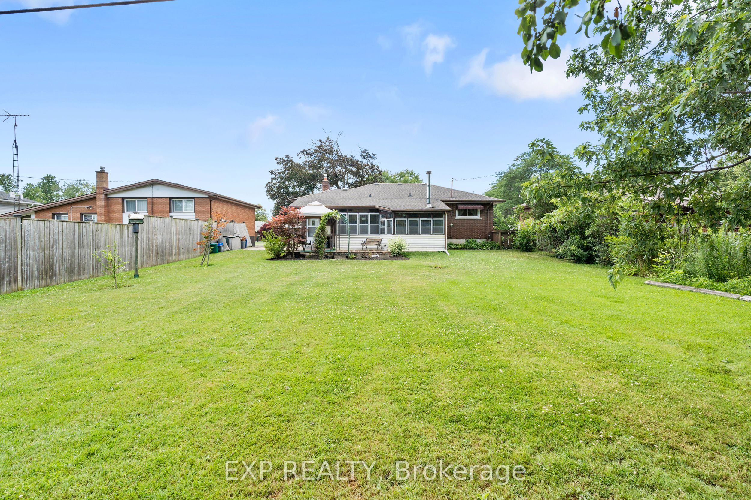 8800 Champlain Drive Property Photo 40