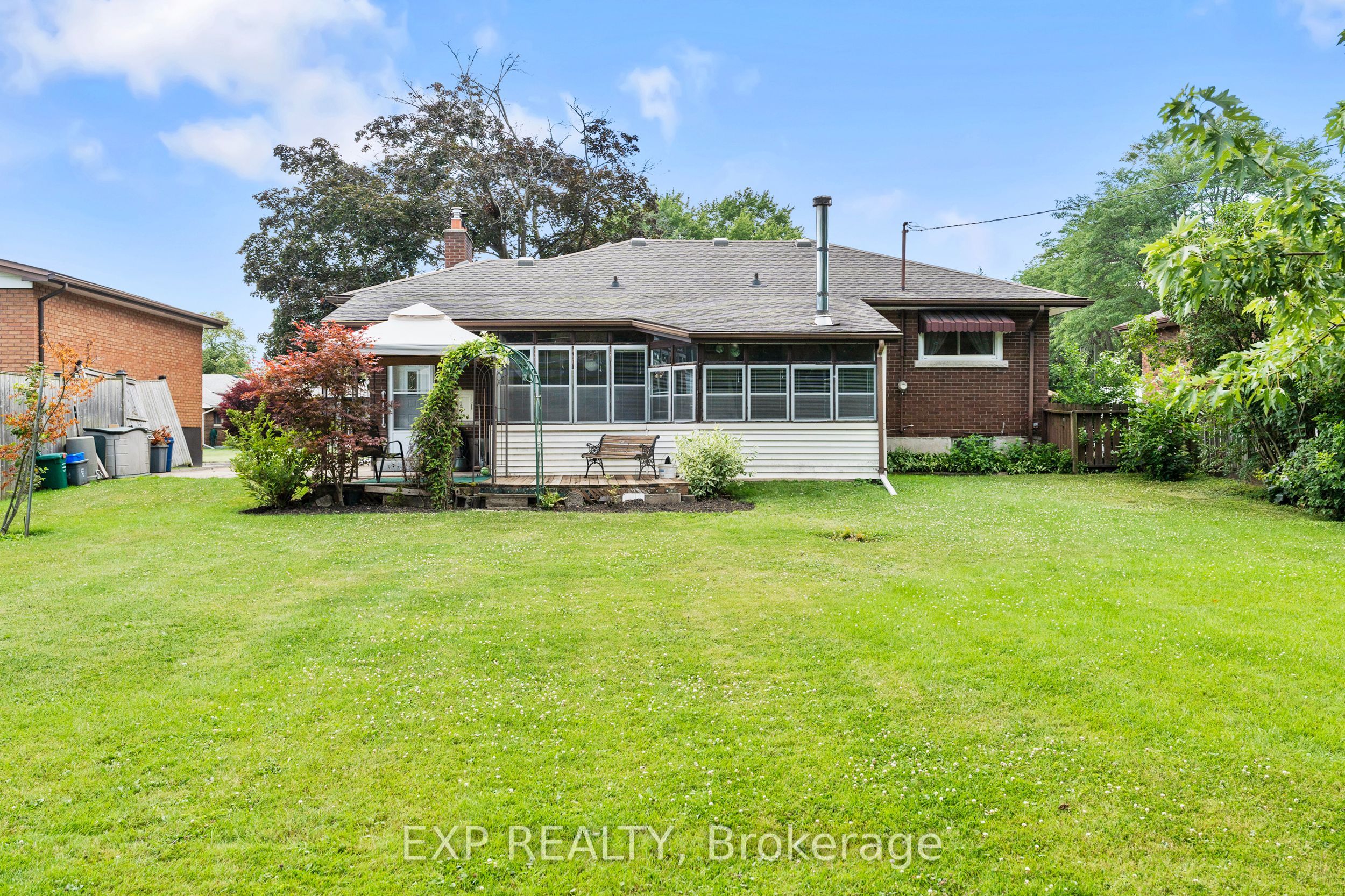 8800 Champlain Drive Property Photo 41