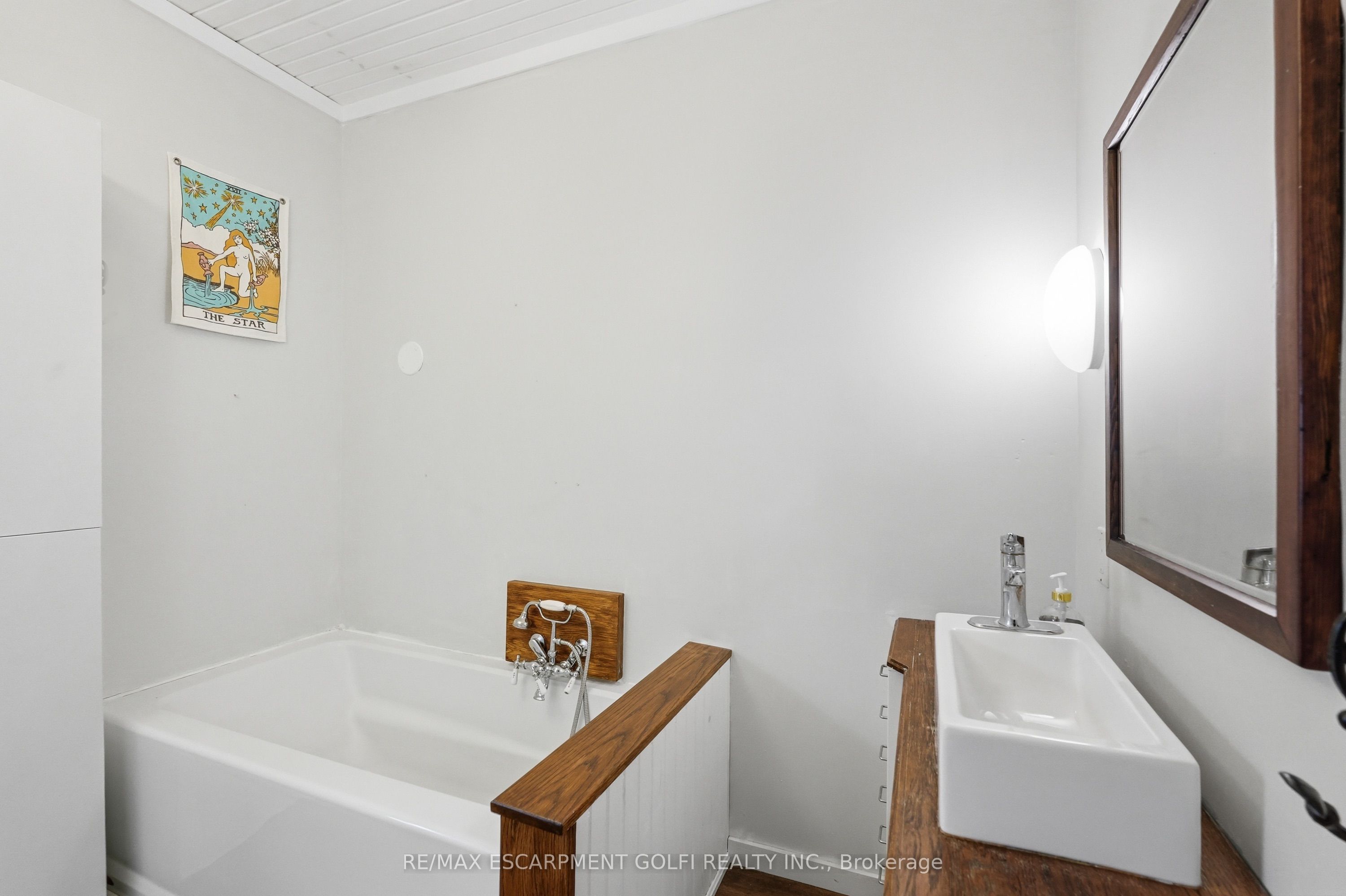 356 Hughson Street Property Photo 21