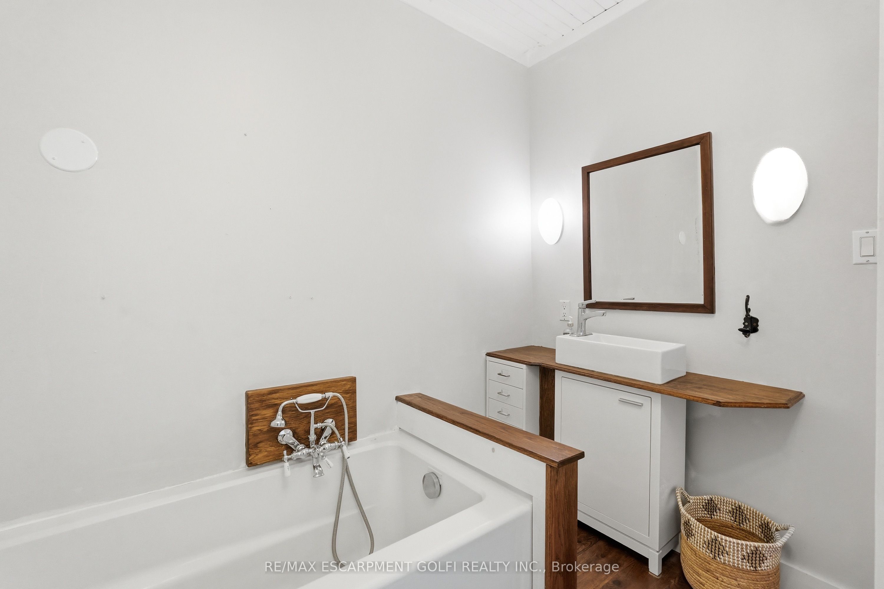 356 Hughson Street Property Photo 22