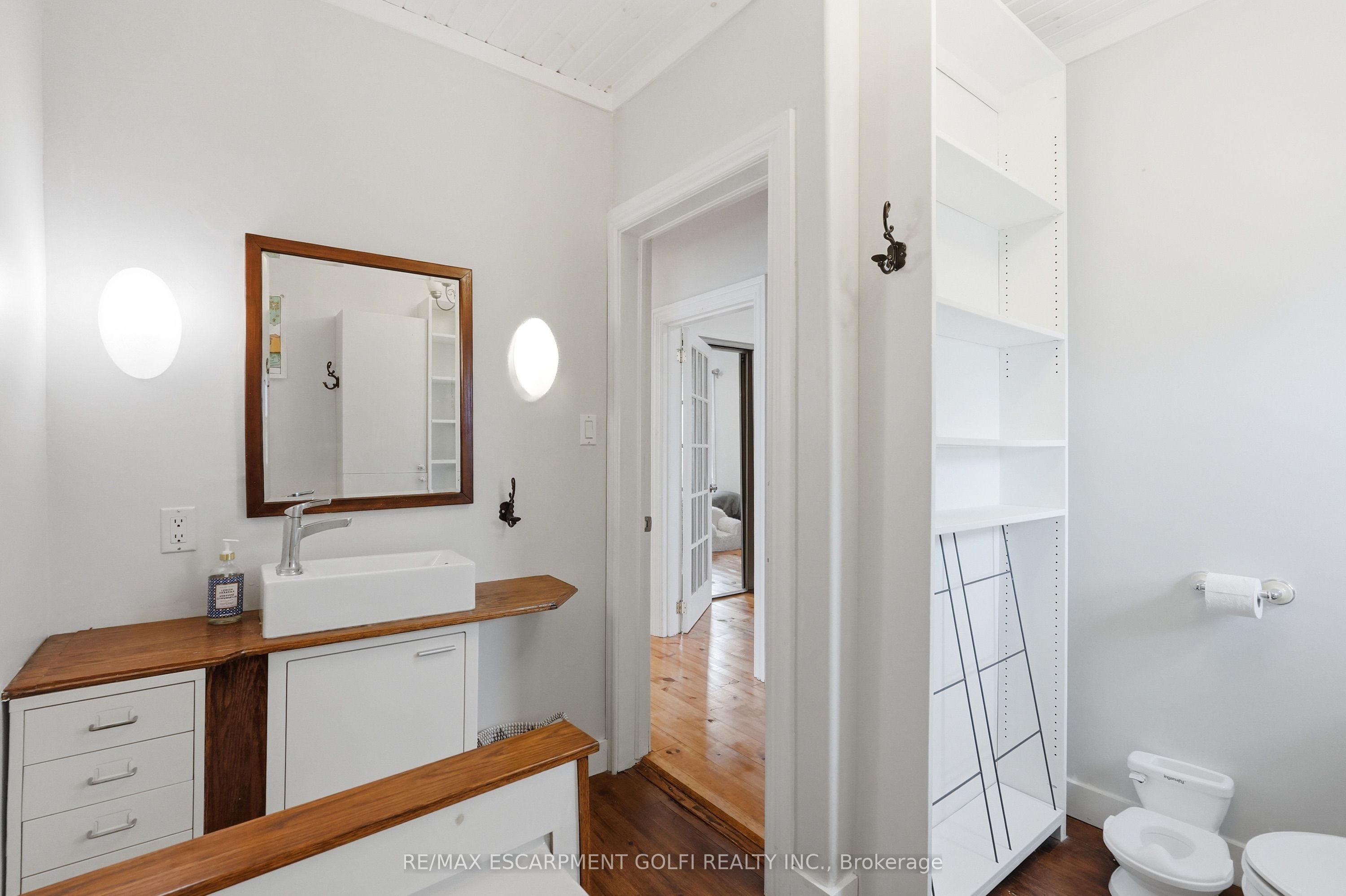 356 Hughson Street Property Photo 23